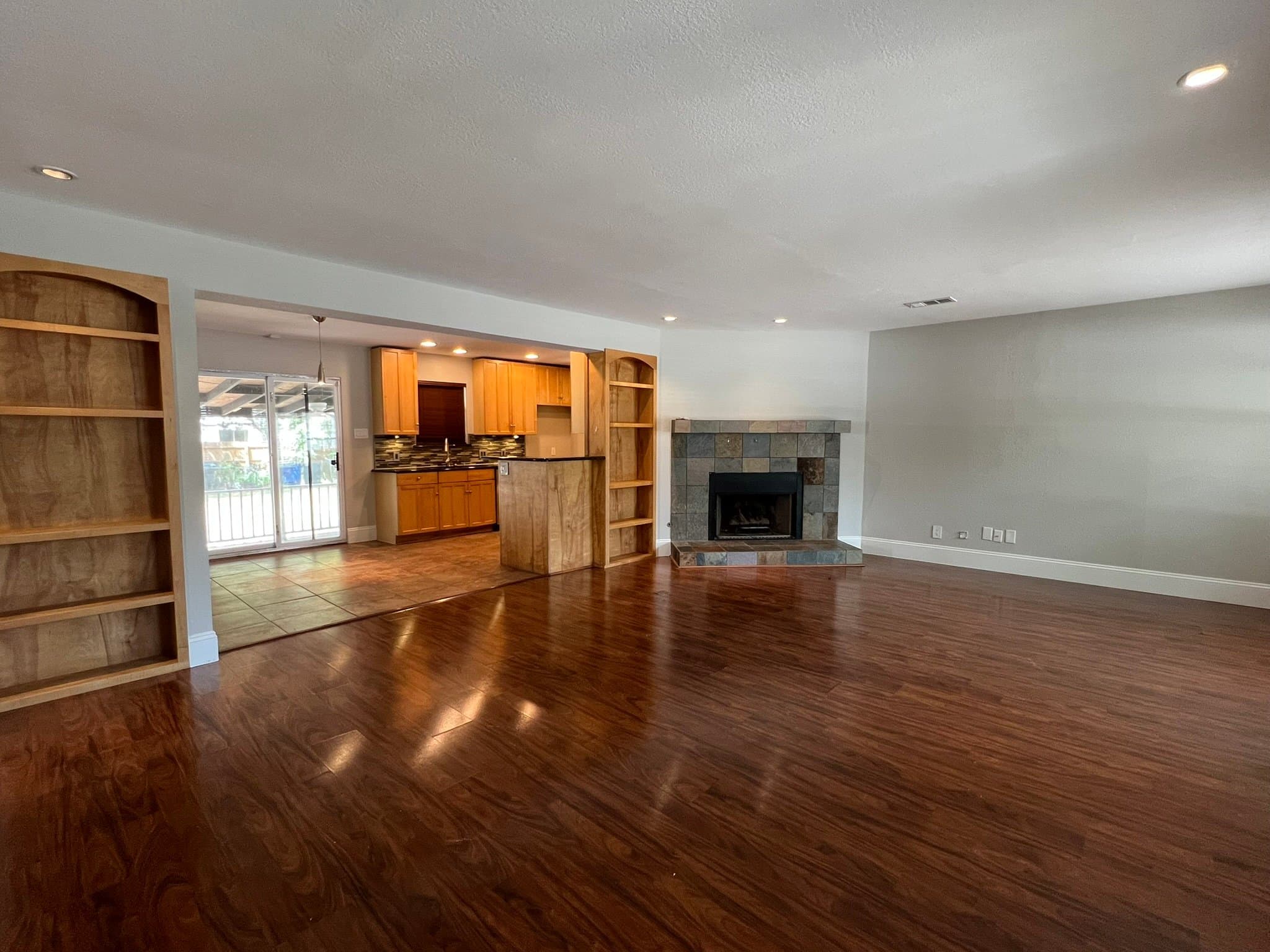 Dallas House: 1313 Casa Vale Dr