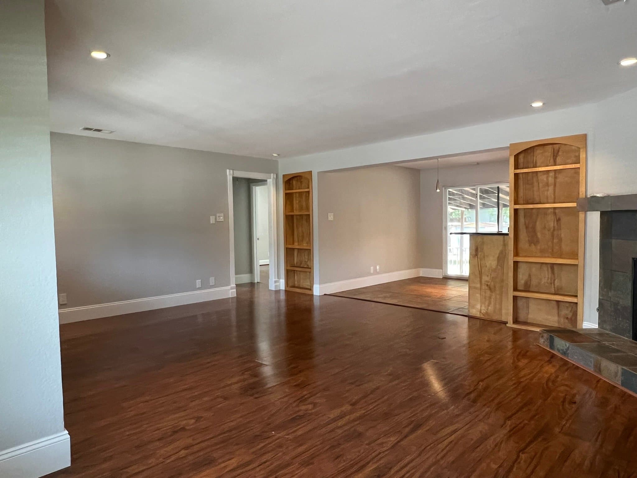 Dallas House: 1313 Casa Vale Dr