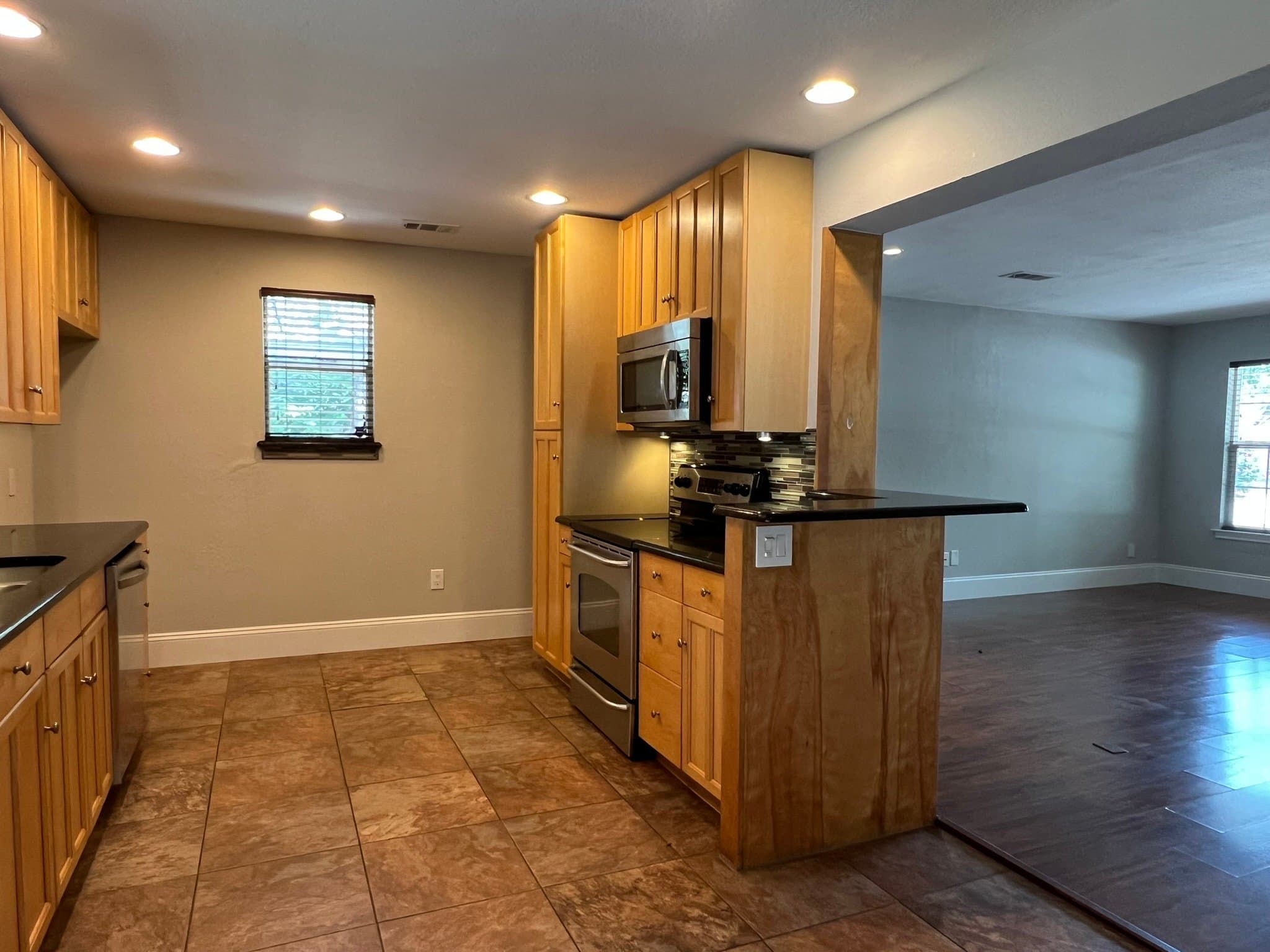 Dallas House: 1313 Casa Vale Dr