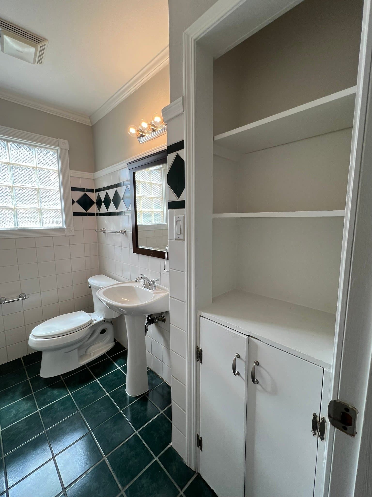Dallas House: 1313 Casa Vale Dr