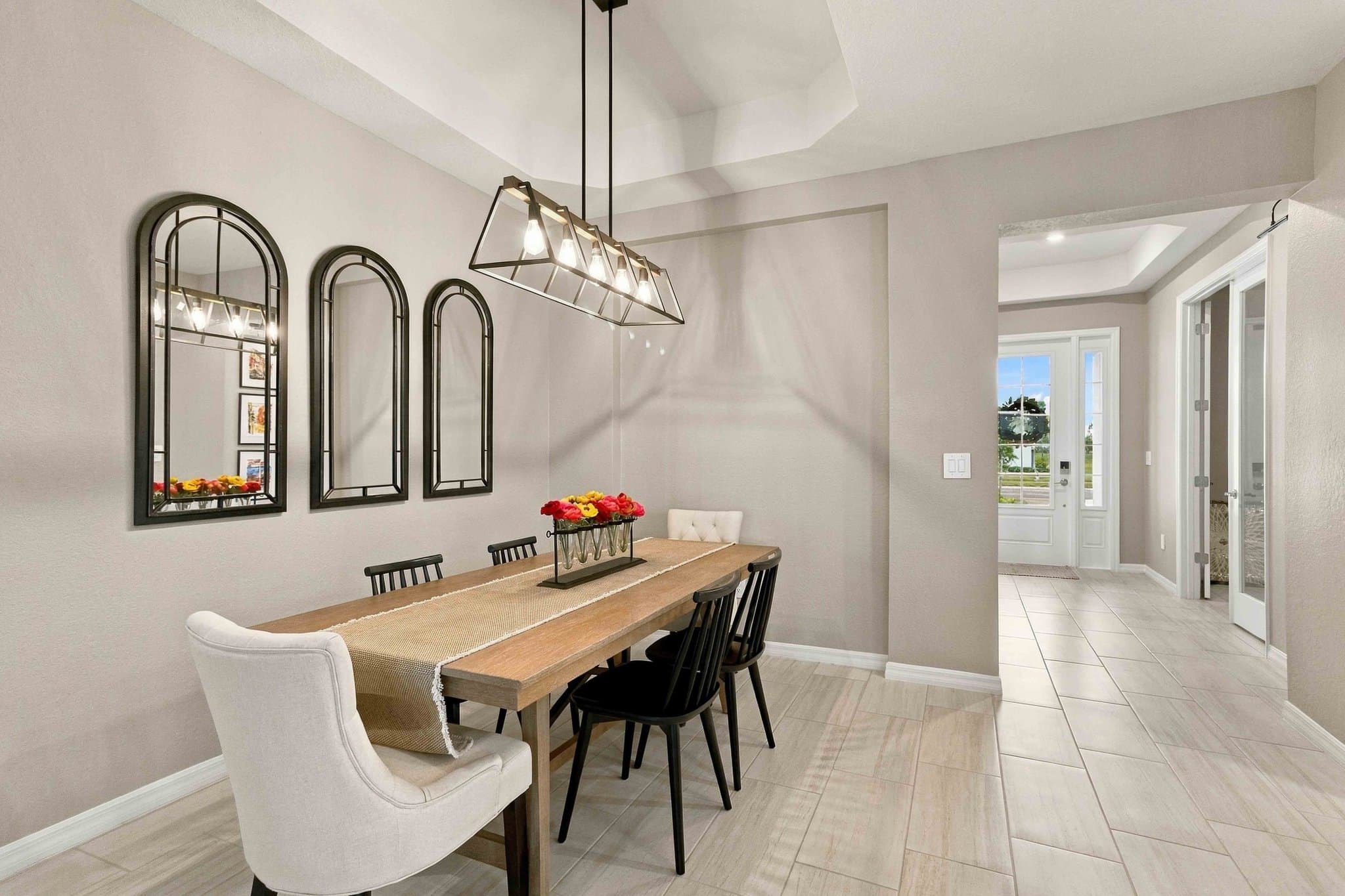 Bradenton House: 19104 Cherrystone Way