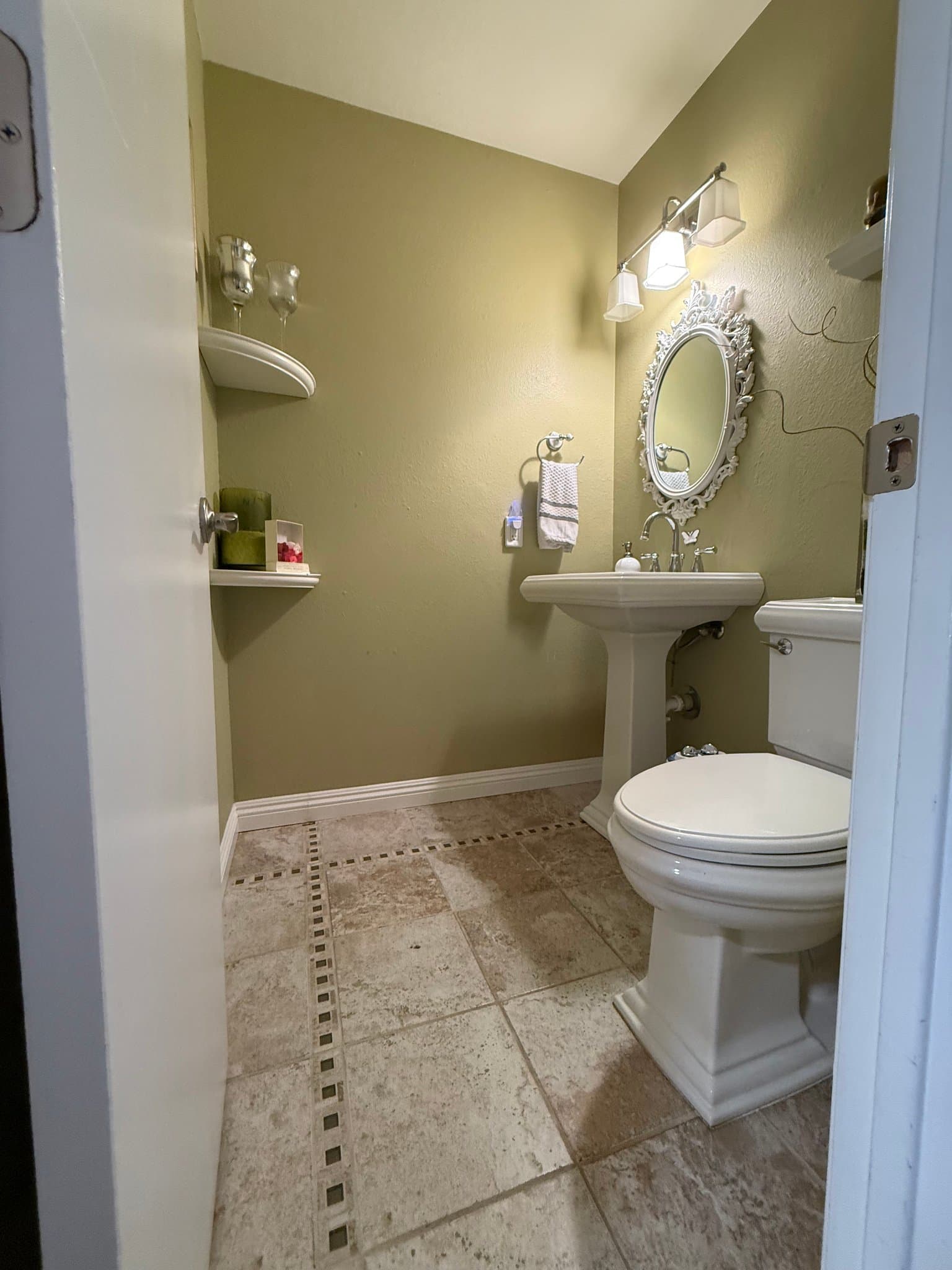 Novato Townhome: 10 Park Crest Ct