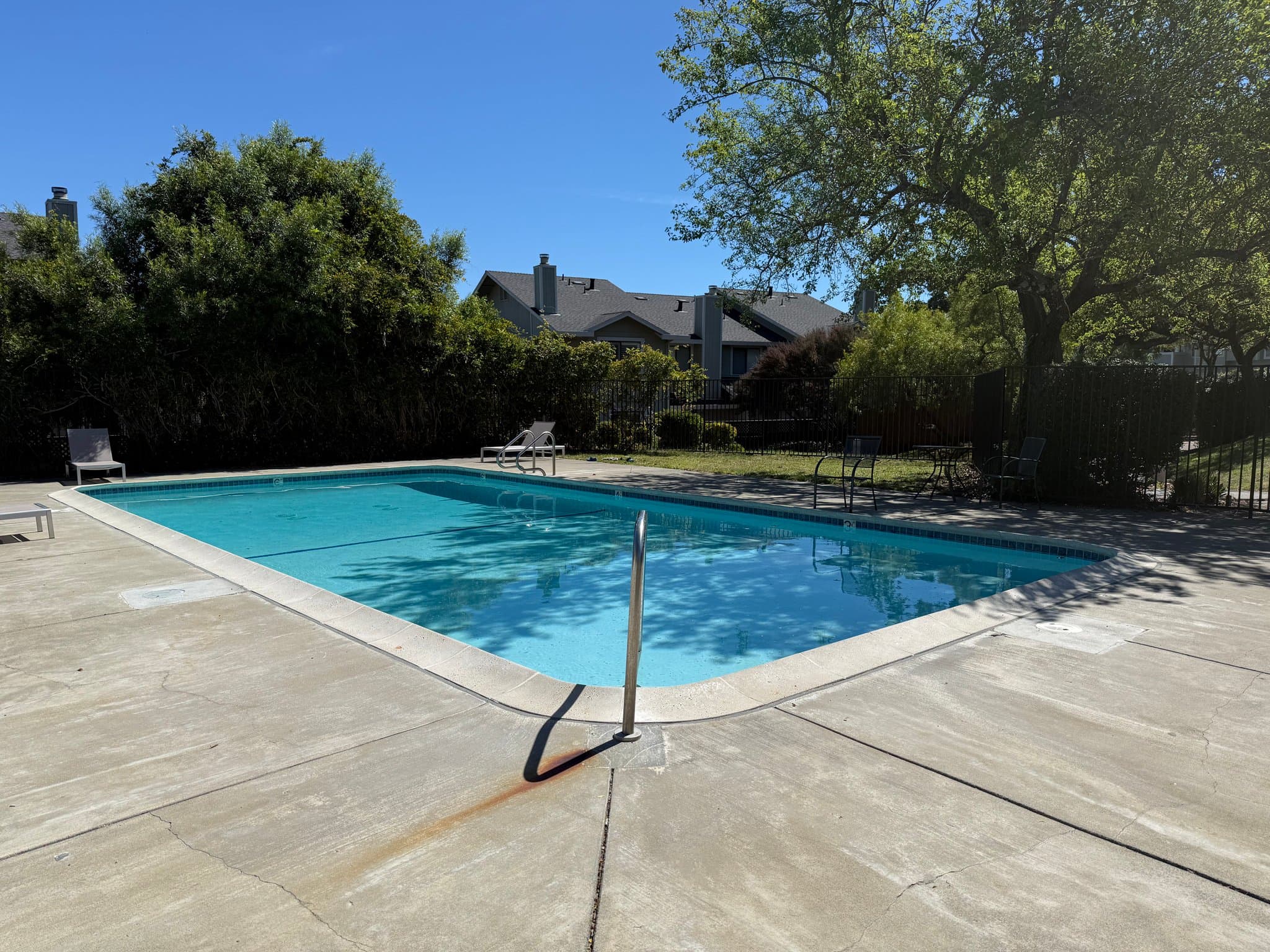 Novato Townhome: 10 Park Crest Ct