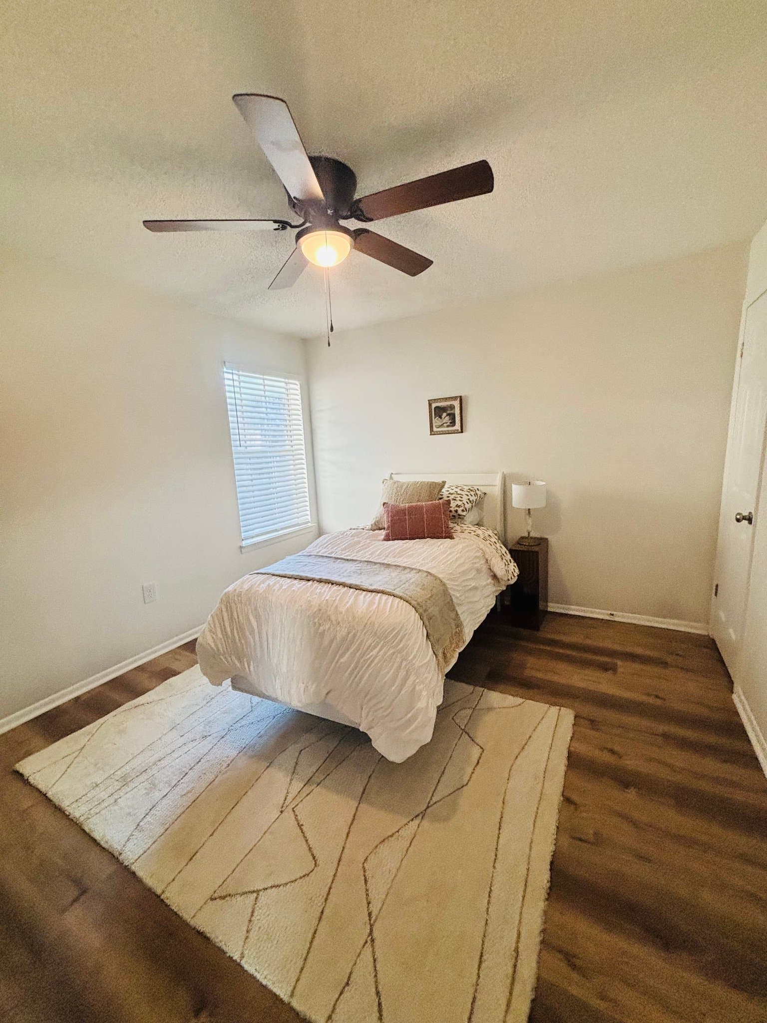 Baton Rouge Apartment: 2080 Lobdell Blvd