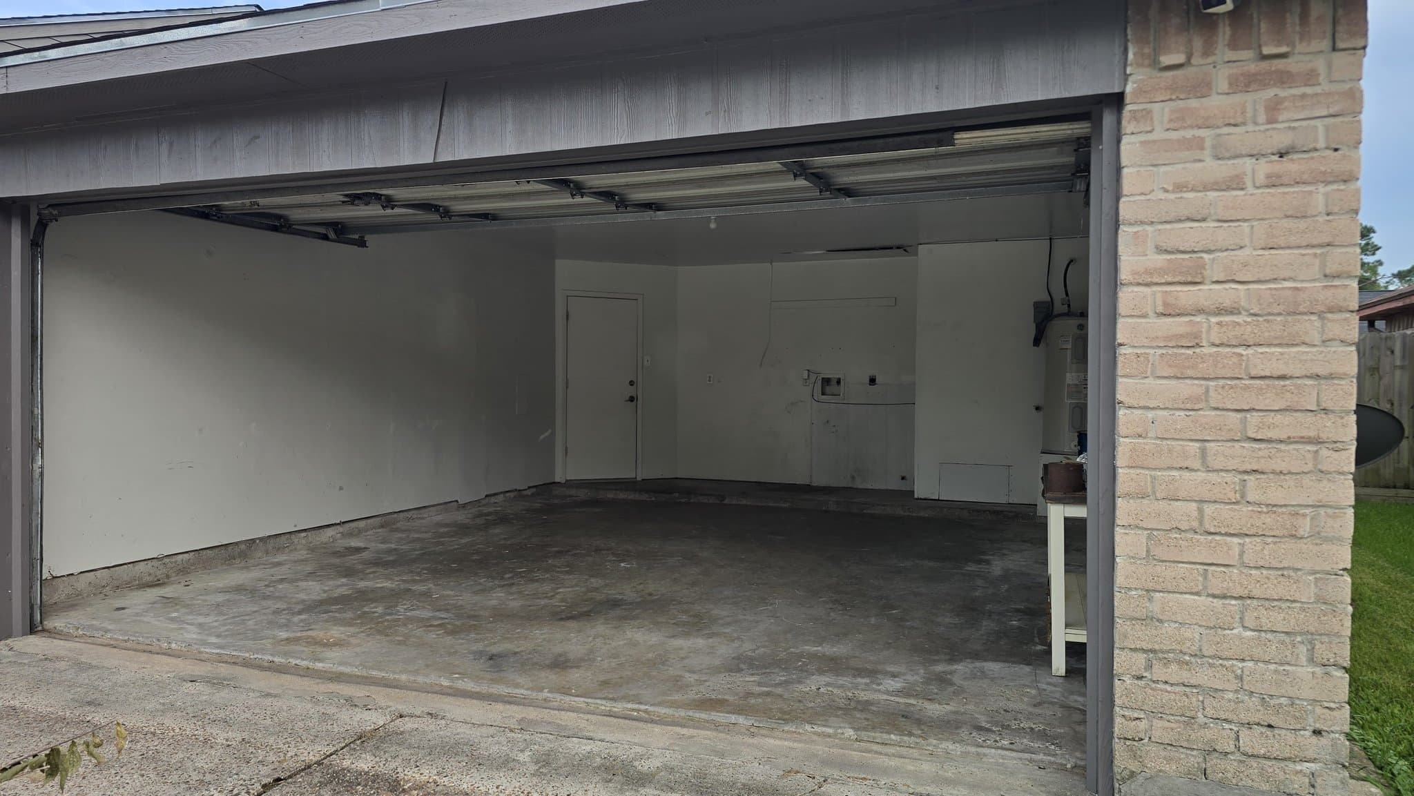 Channelview House: 15342 Peachmeadow Ln