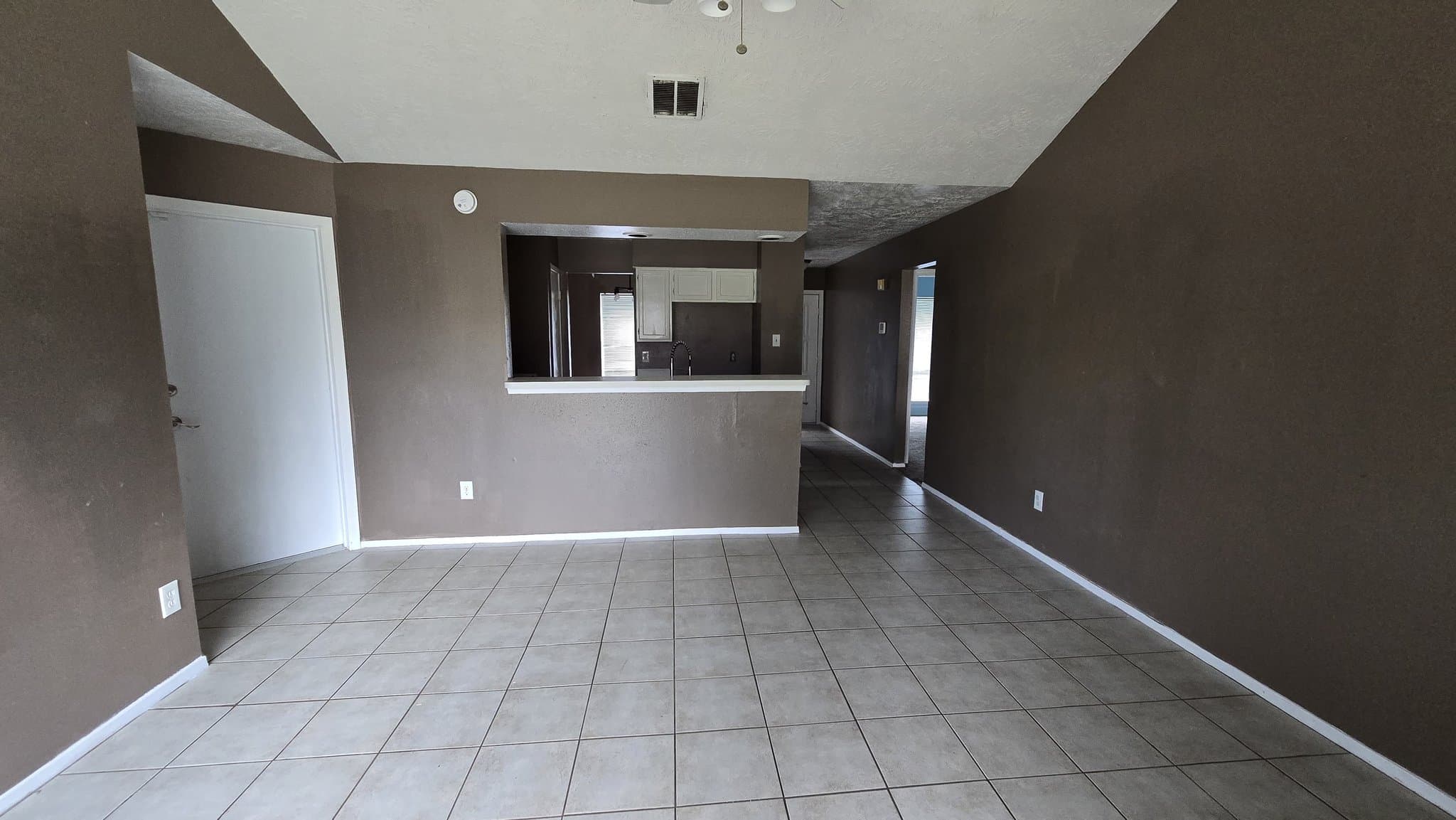 Channelview House: 15342 Peachmeadow Ln