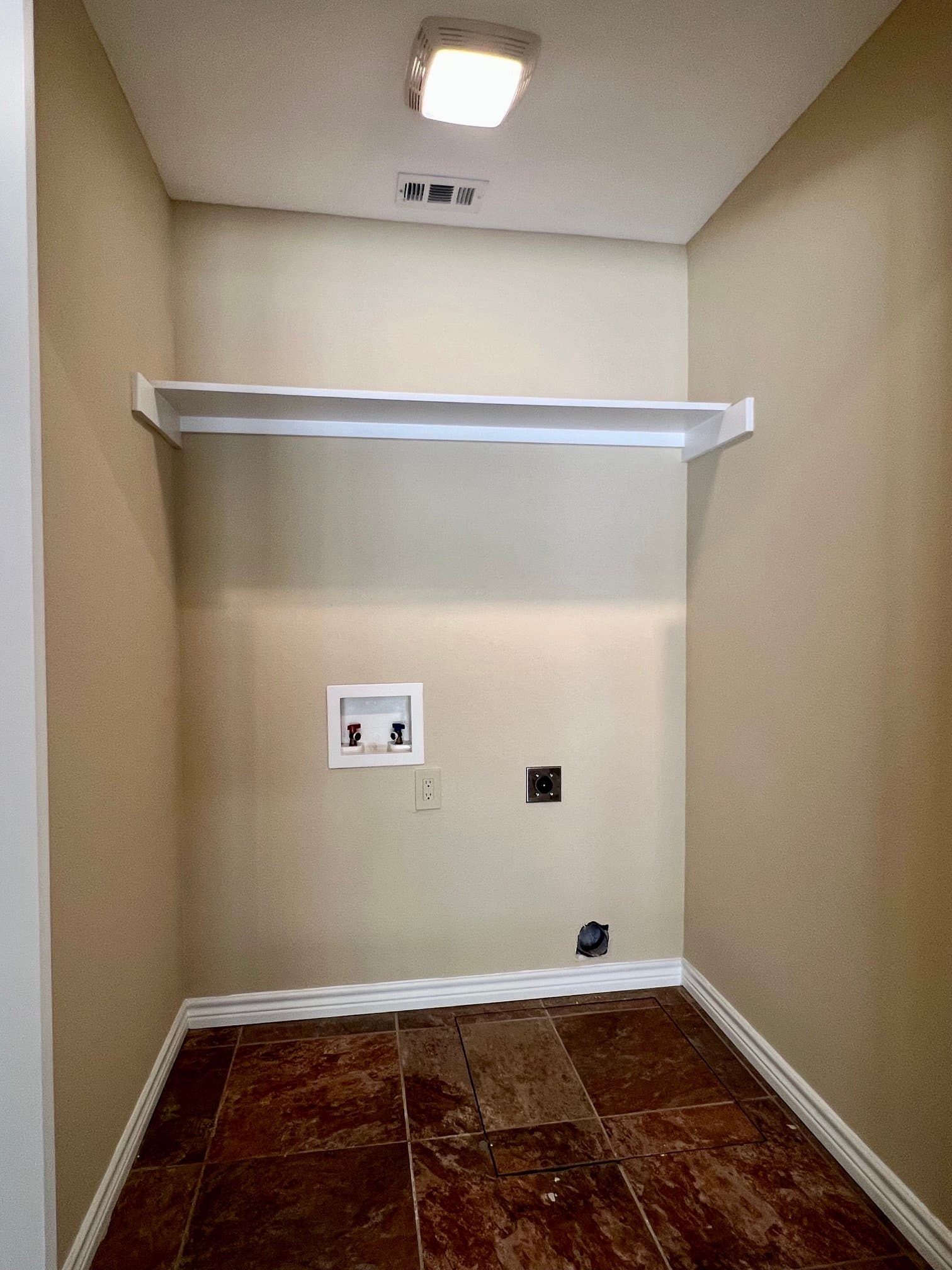 Dallas House: 10815 Hermosa Dr