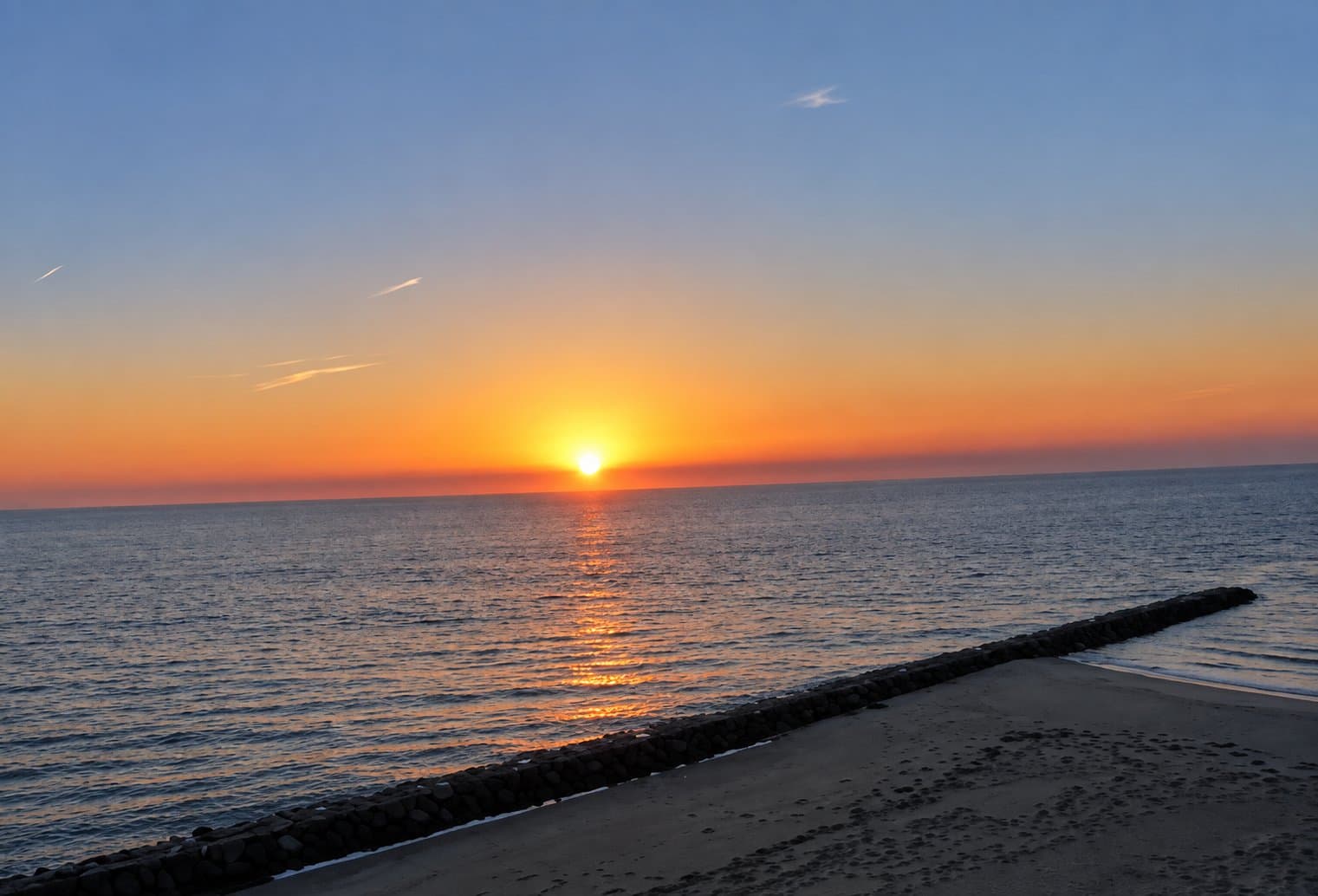Atlantic City Apartment: 101 Boardwalk Ave