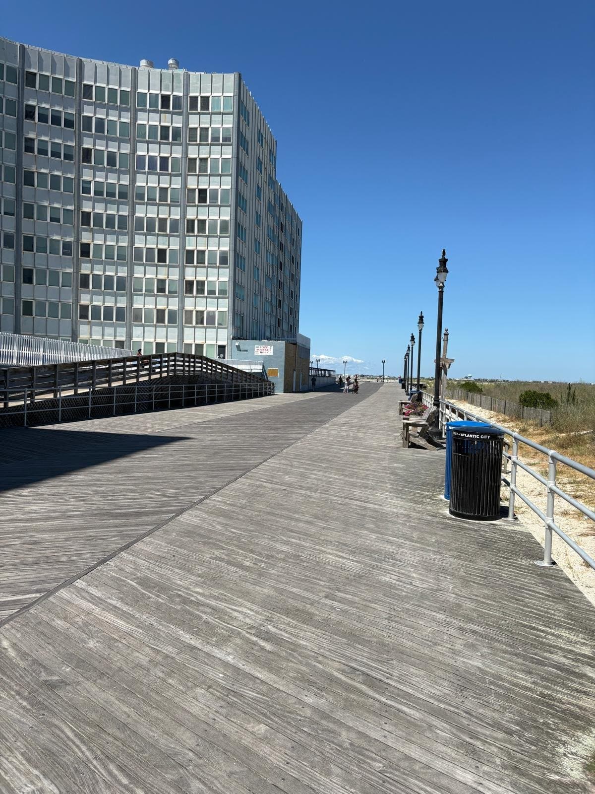 Atlantic City Apartment: 101 Boardwalk Ave