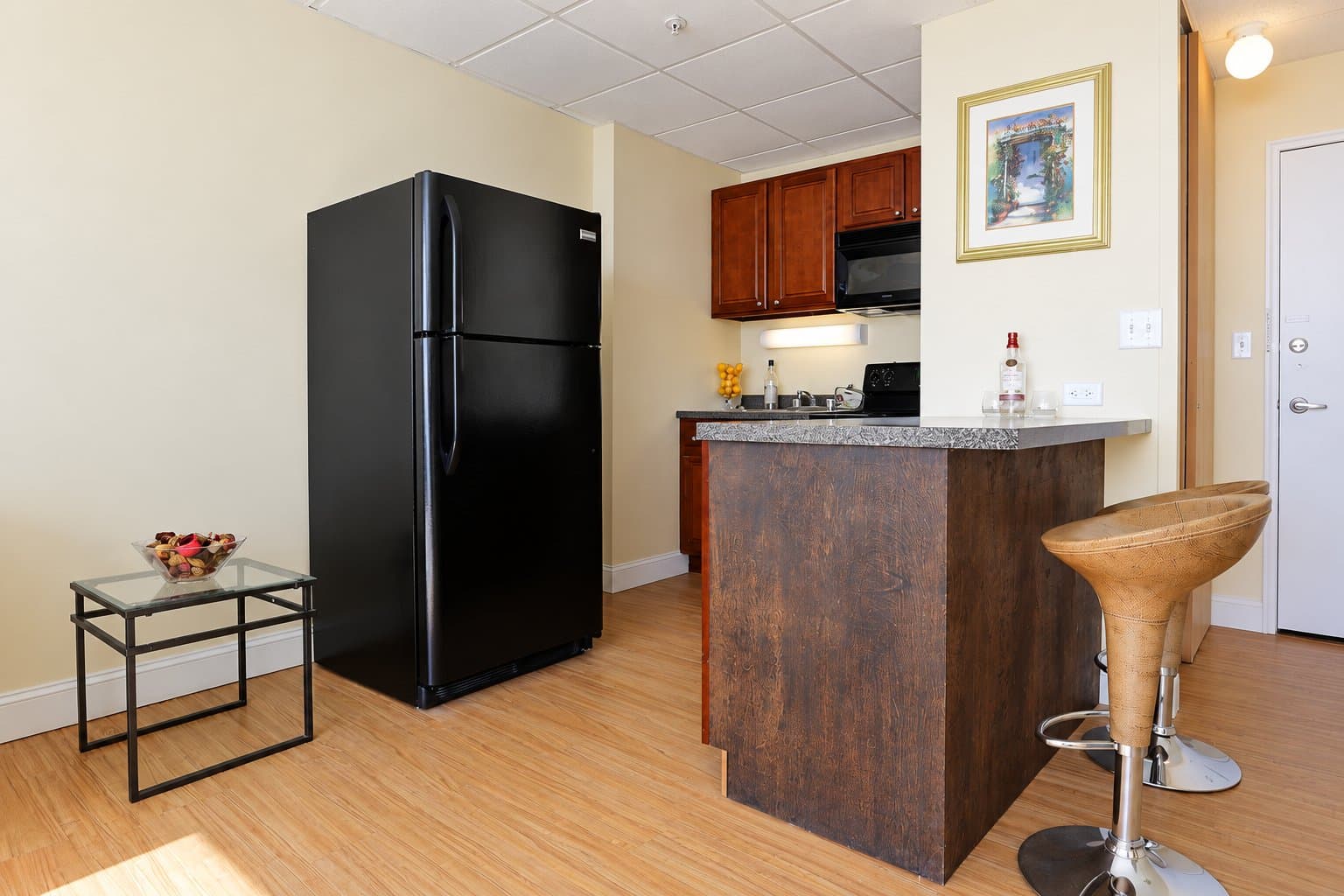 Atlantic City Apartment: 101 Boardwalk Ave