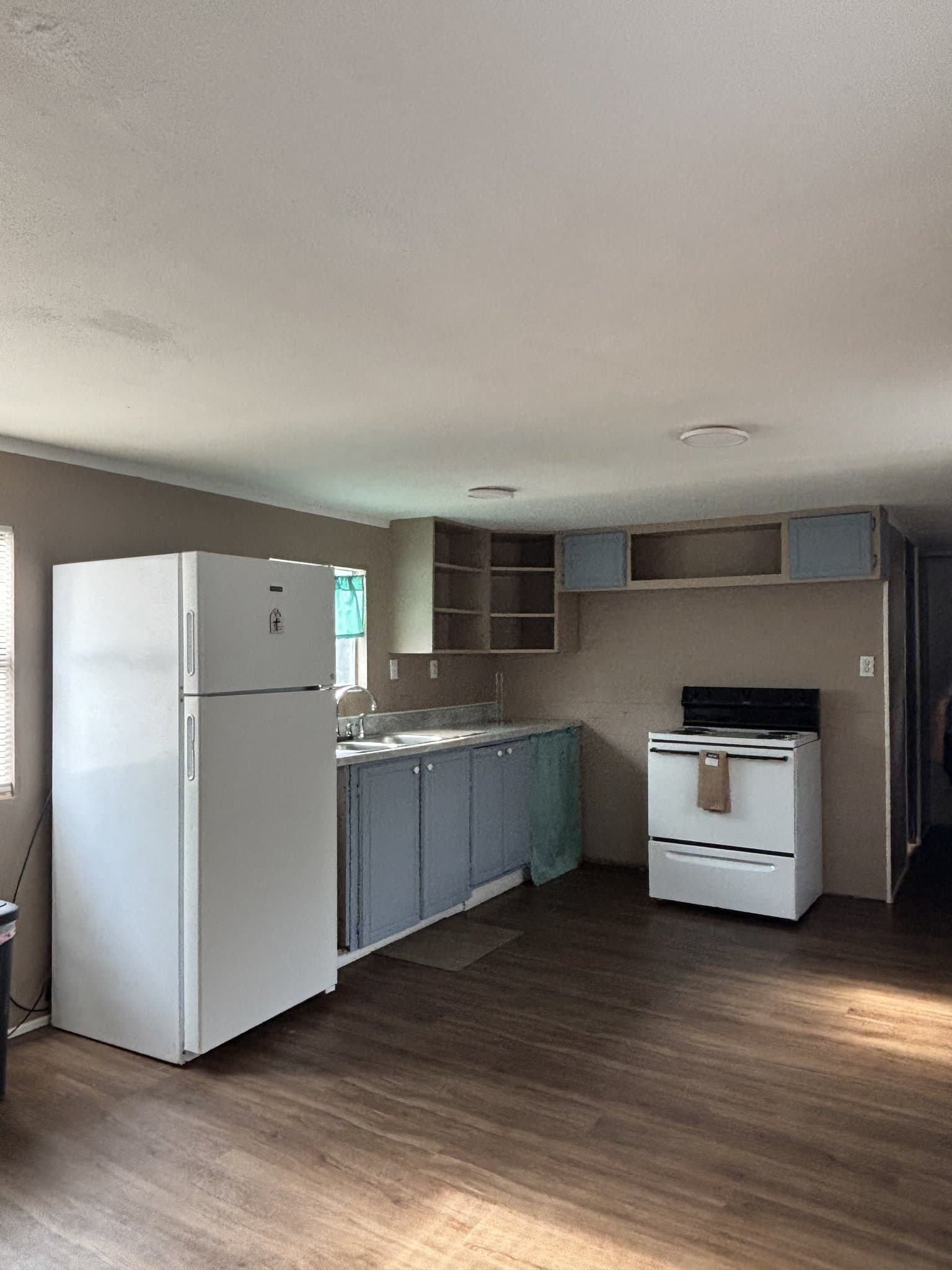 Mobile House: 3351 Denmark Rd