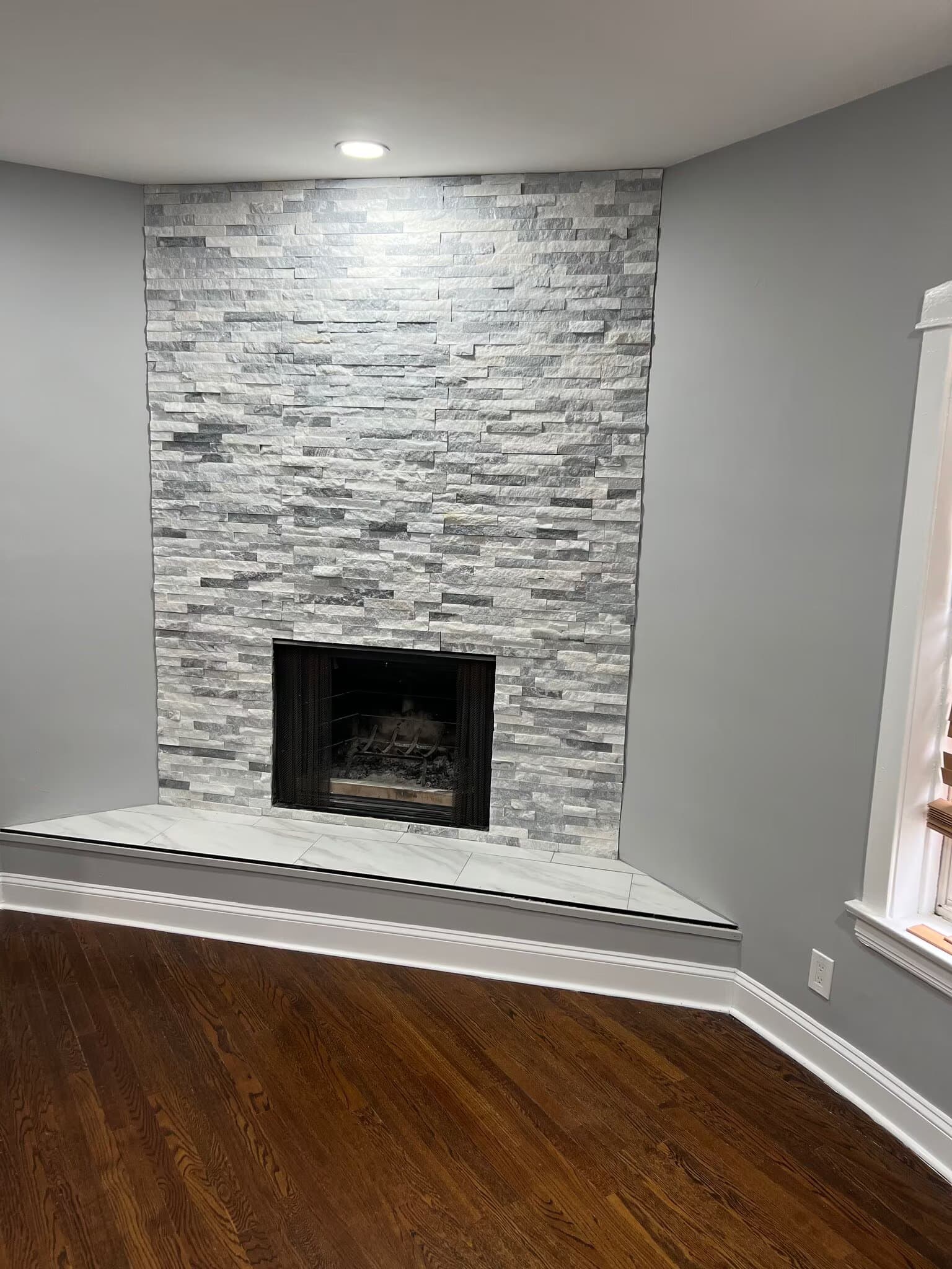 Chicago Condo: 1629 W Granville Ave