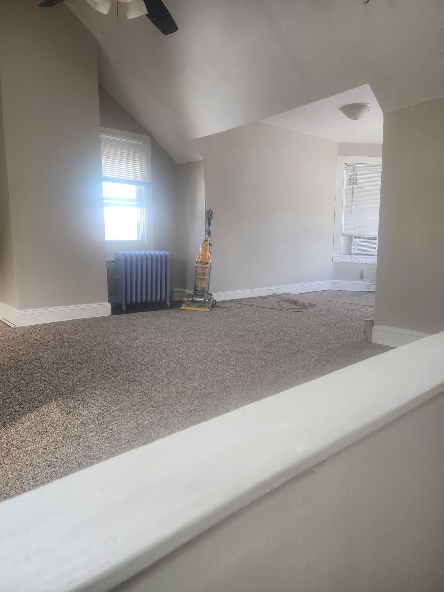Easton Apartment: 124 N.13 th
