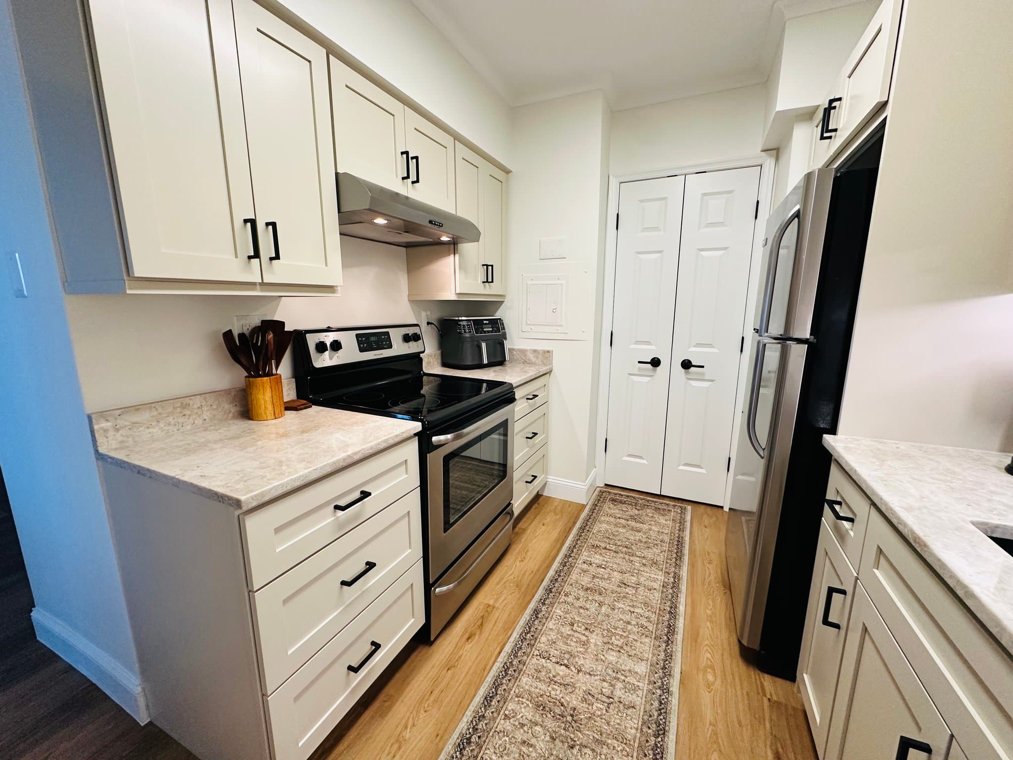 Alexandria Condo: 400 Madison Street