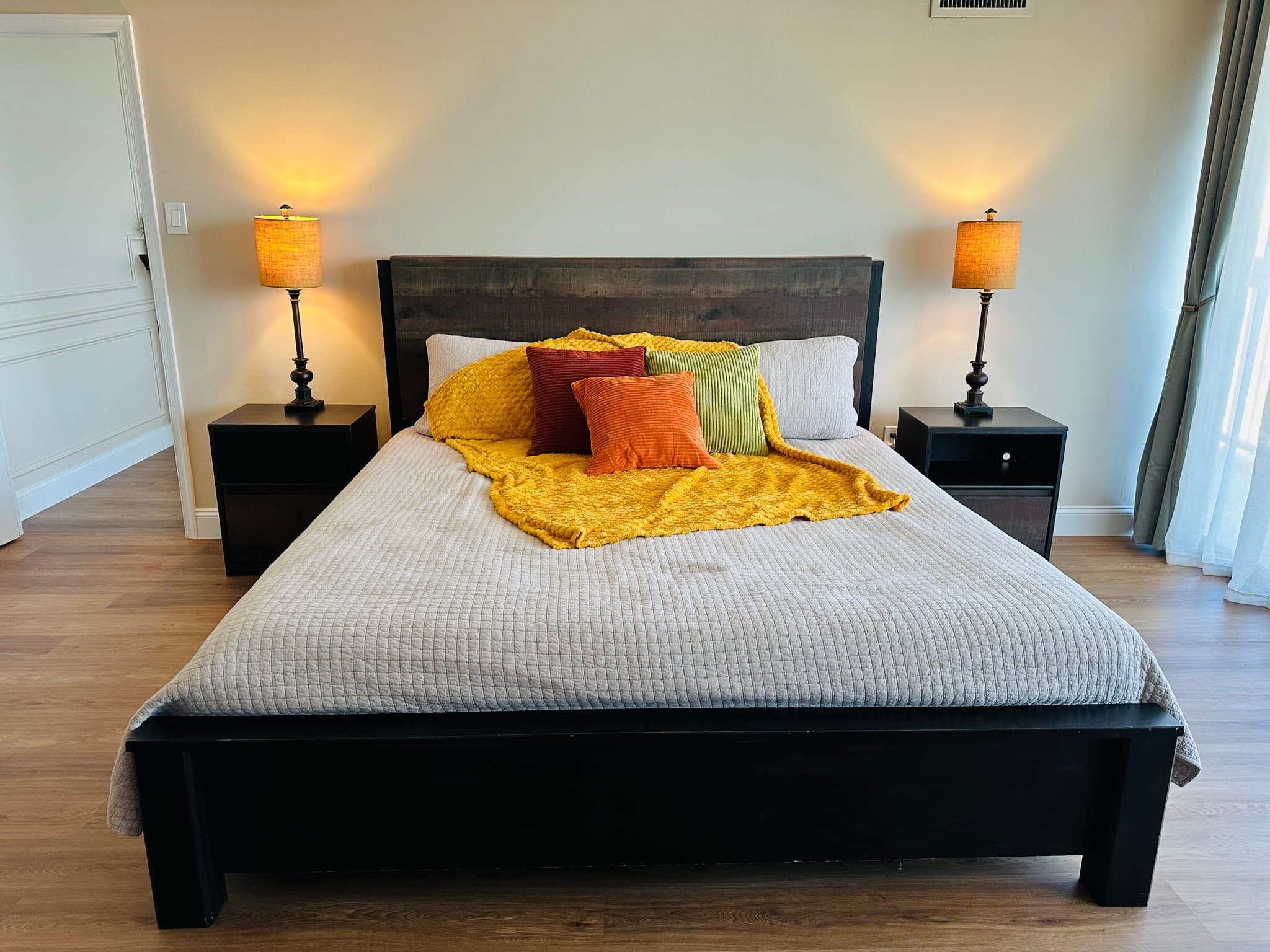 Alexandria Condo: 400 Madison Street