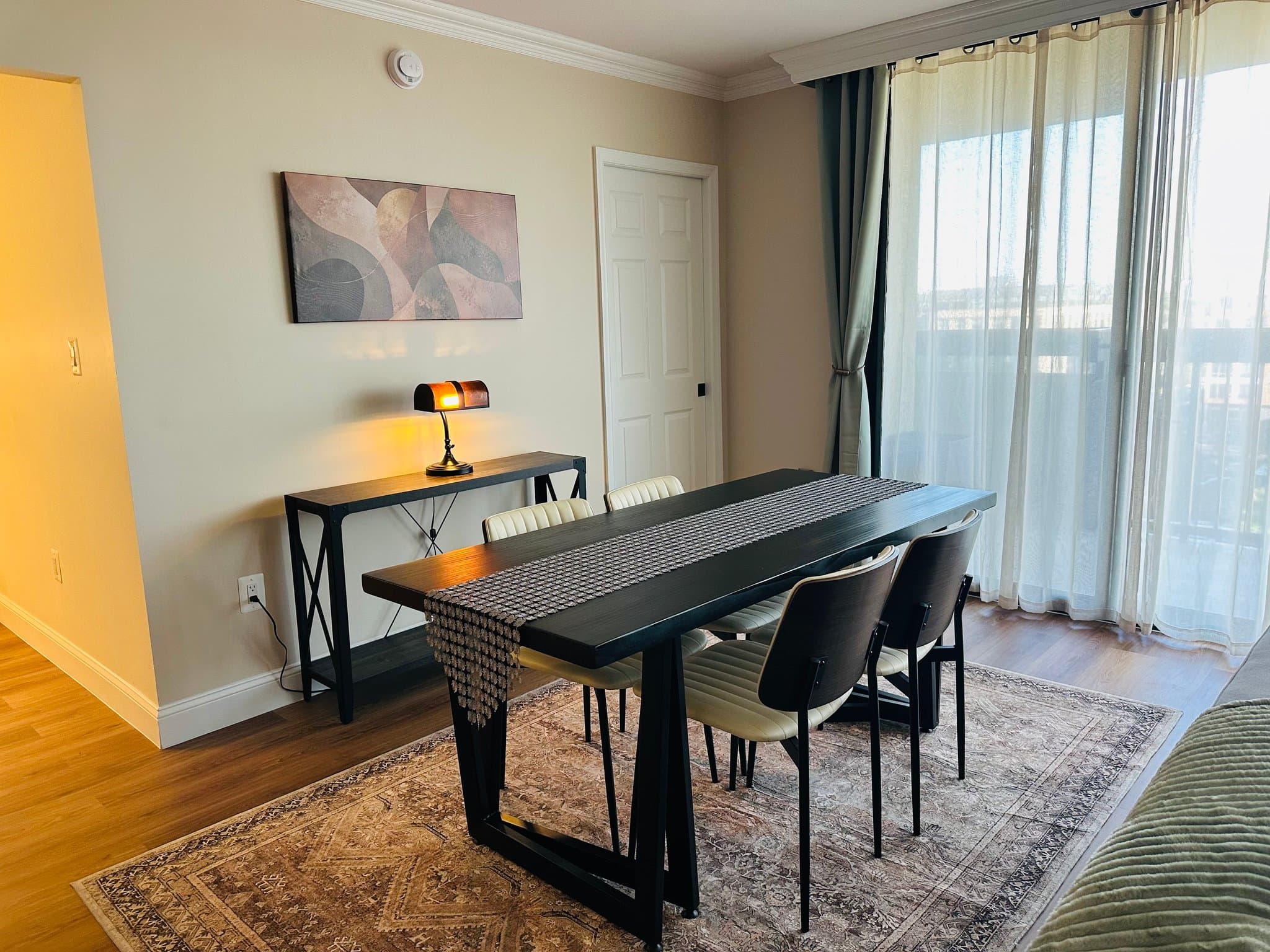 Alexandria Condo: 400 Madison Street
