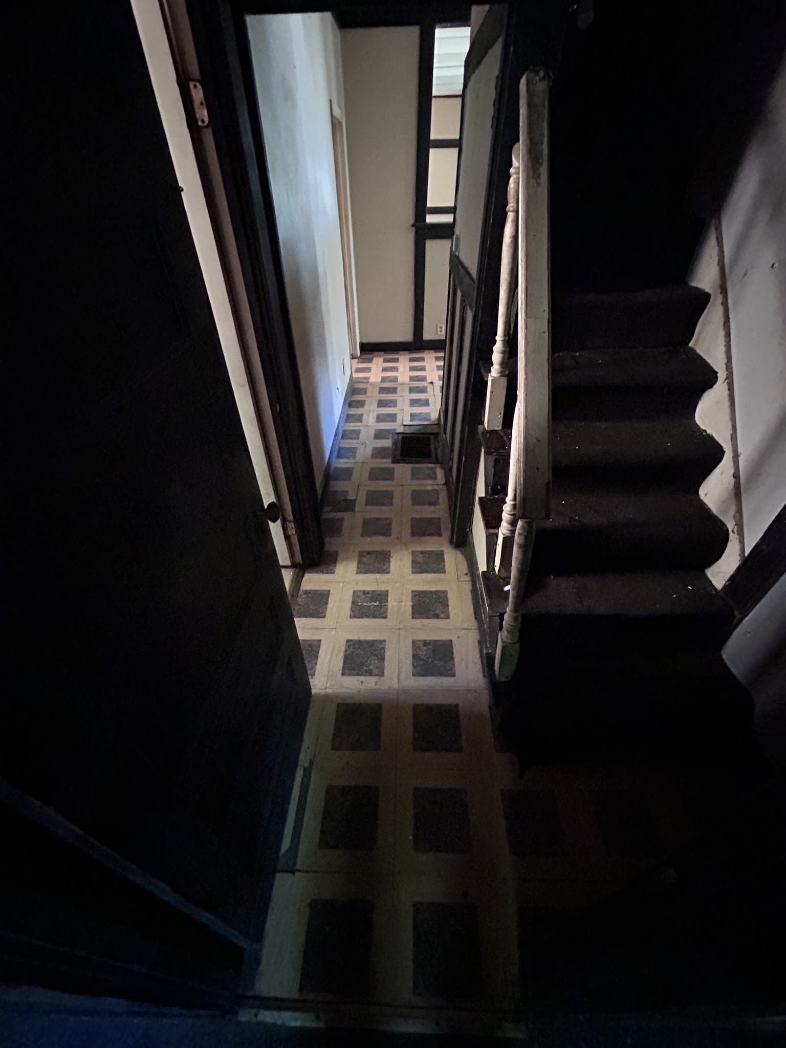 Decatur House: 2015 N Union St.