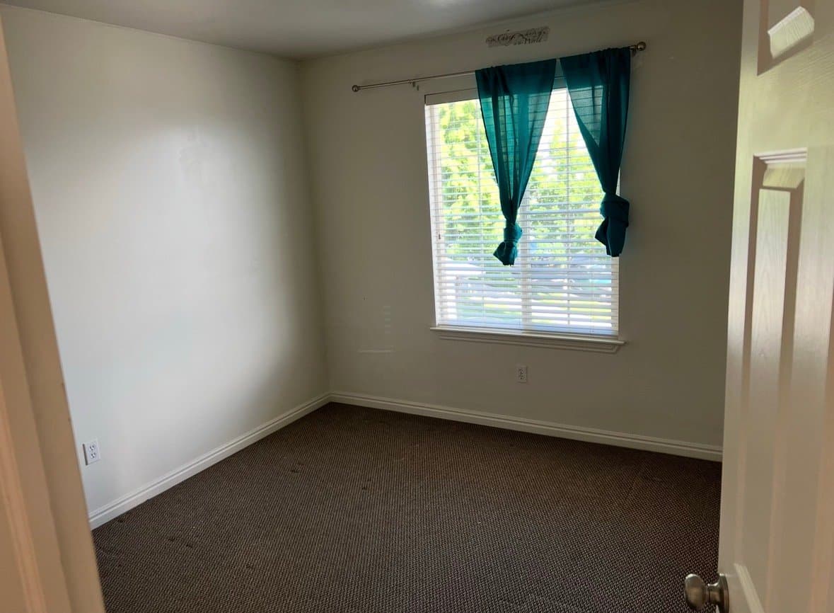 Provo Apartment: 1367 E 1120 S