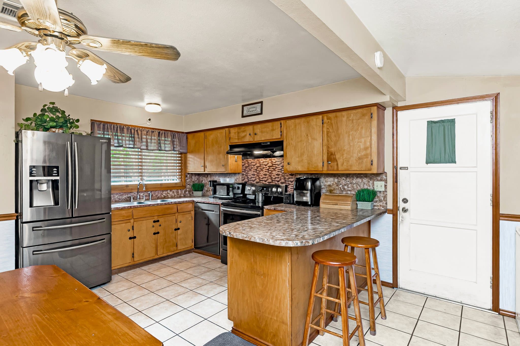 Baton Rouge House: 3235 Oakcrest Dr