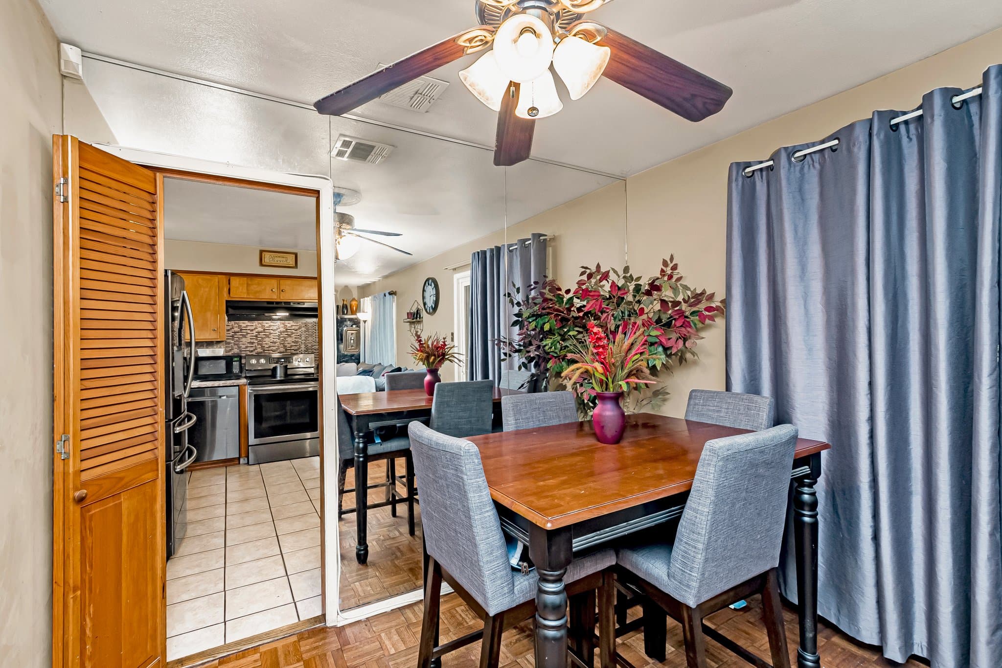 Baton Rouge House: 3235 Oakcrest Dr