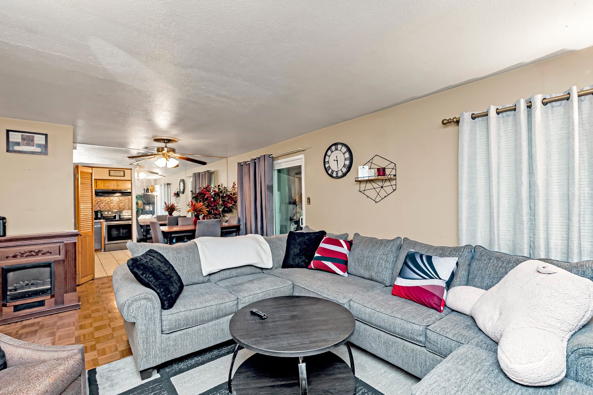 Baton Rouge House: 3235 Oakcrest Dr