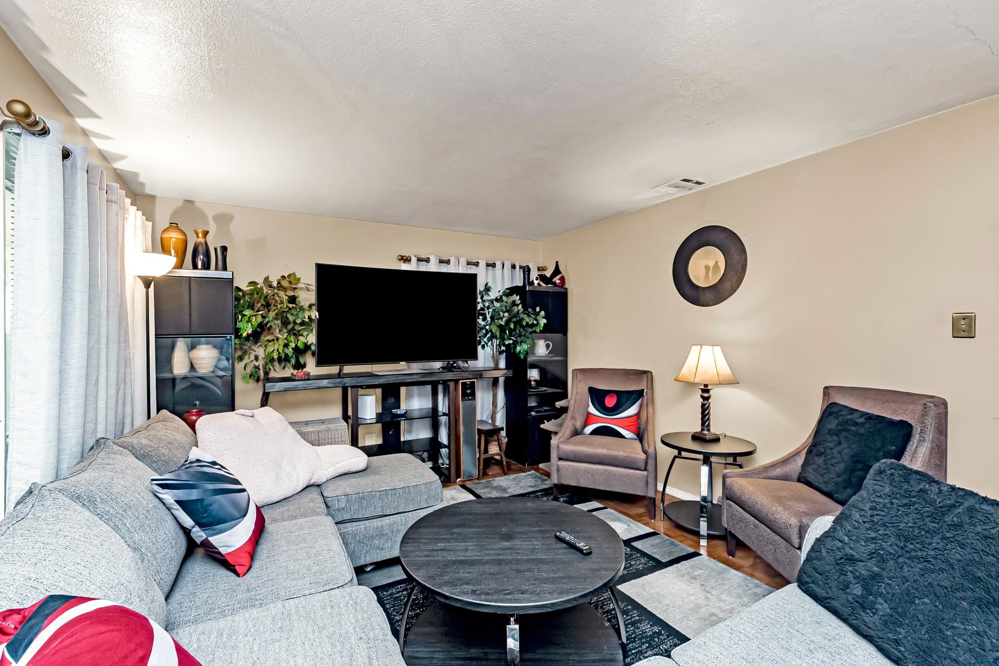 Baton Rouge House: 3235 Oakcrest Dr