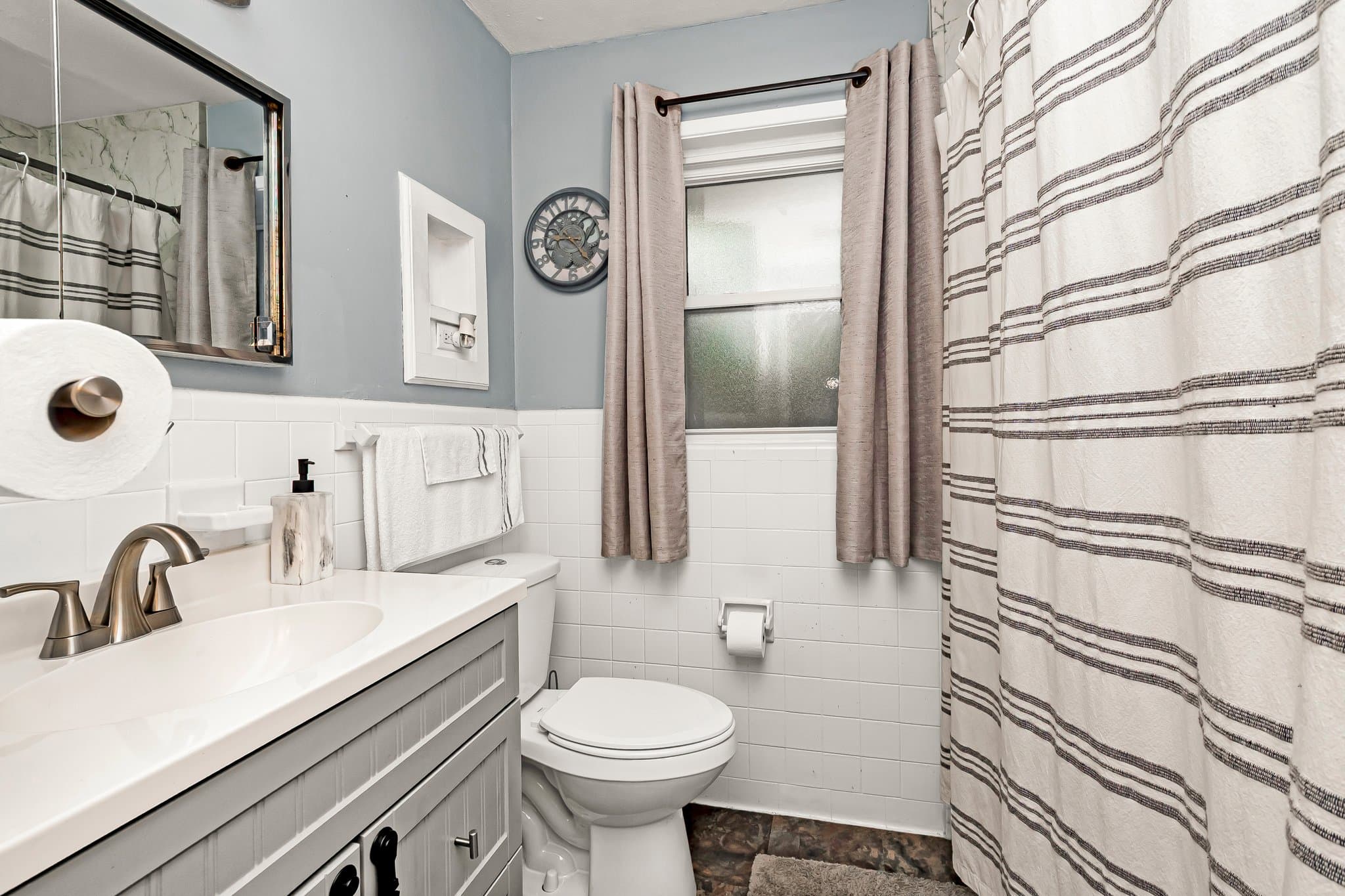 Baton Rouge House: 3235 Oakcrest Dr