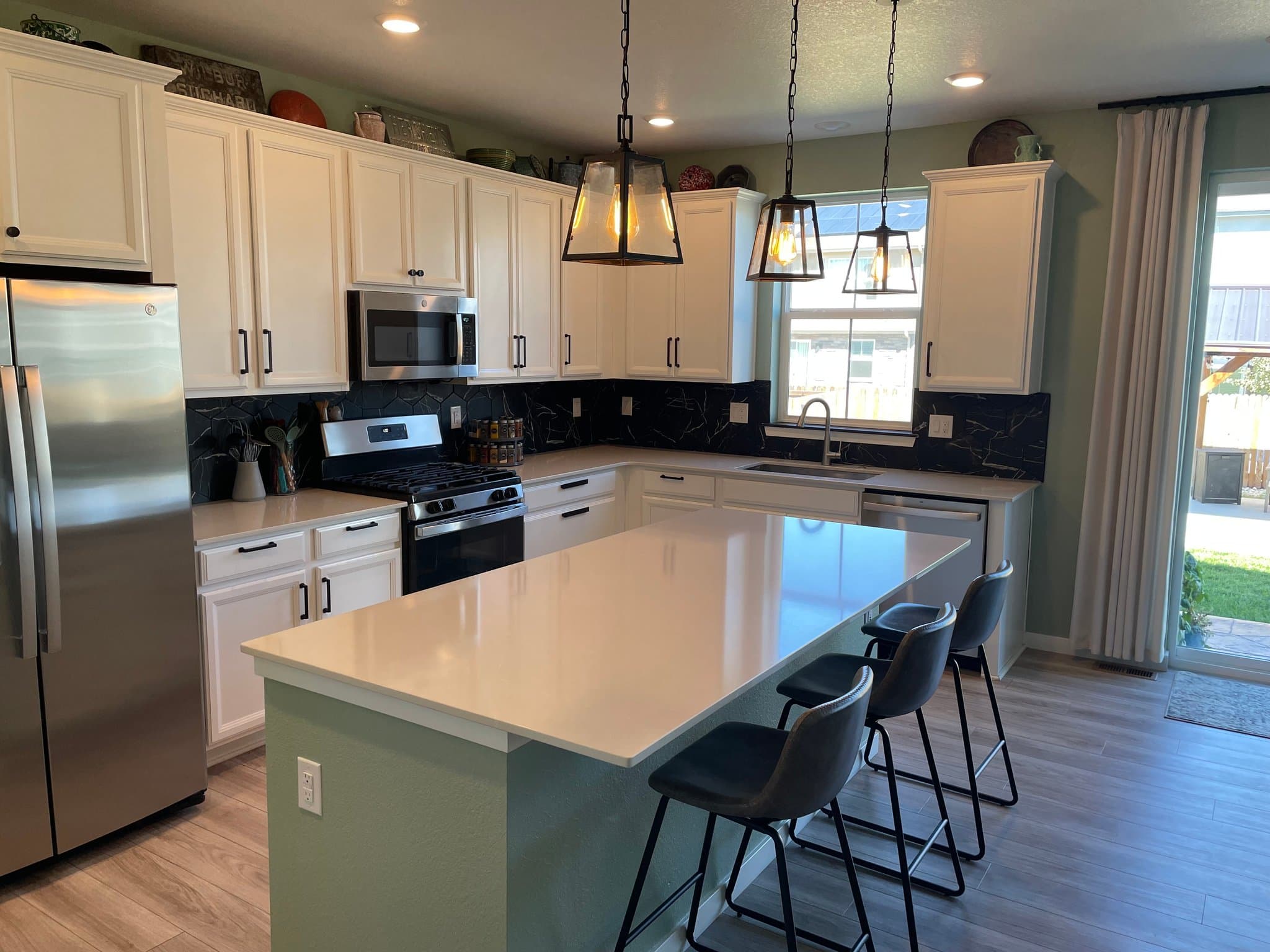 Aurora House: 24503 E Walsh Ave