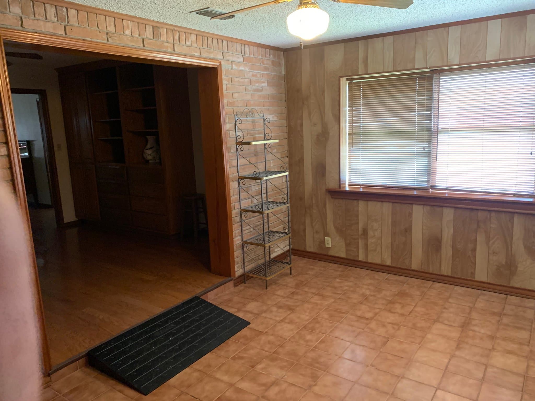 Harlingen Condo: 1000 Camelot Dr