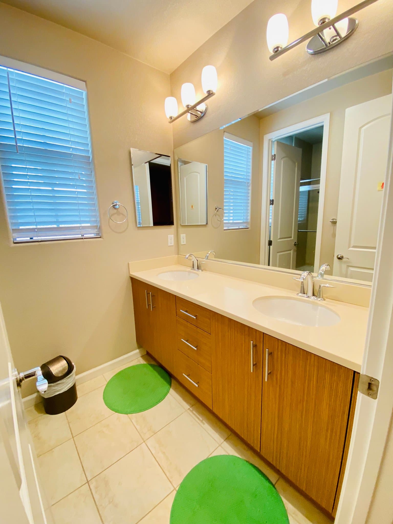 East Palo Alto House: 910 Montage Circle
