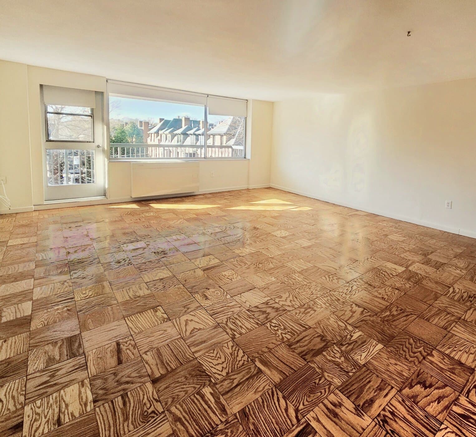 Brookline Apartment: 101 Monmouth St.