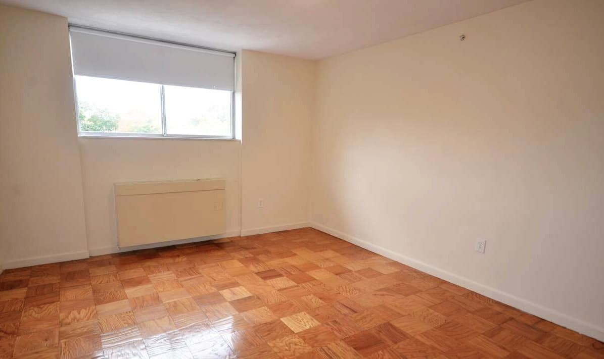 Brookline Apartment: 101 Monmouth St.
