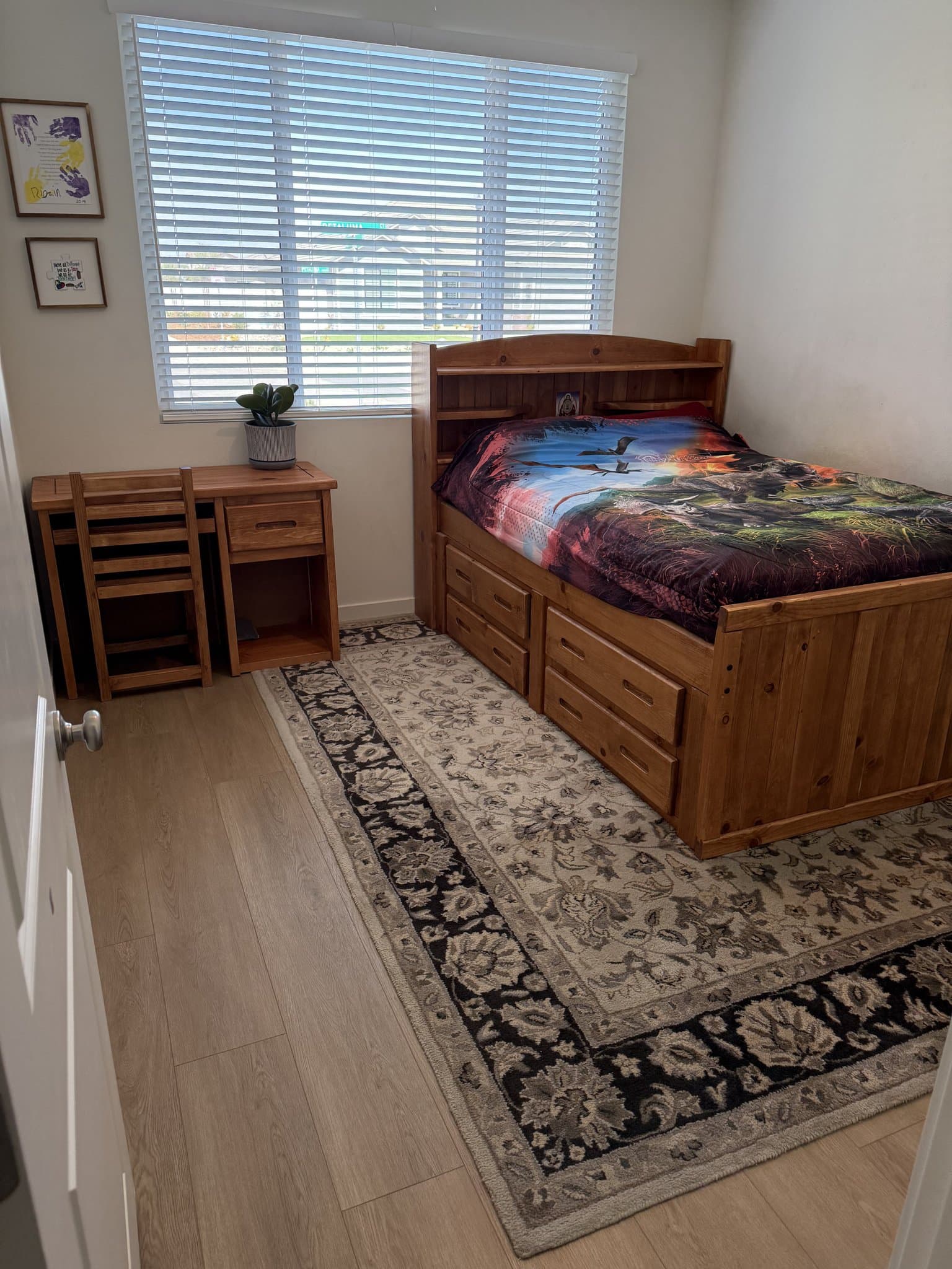 Bakersfield House: 12701 Petaluma Ct