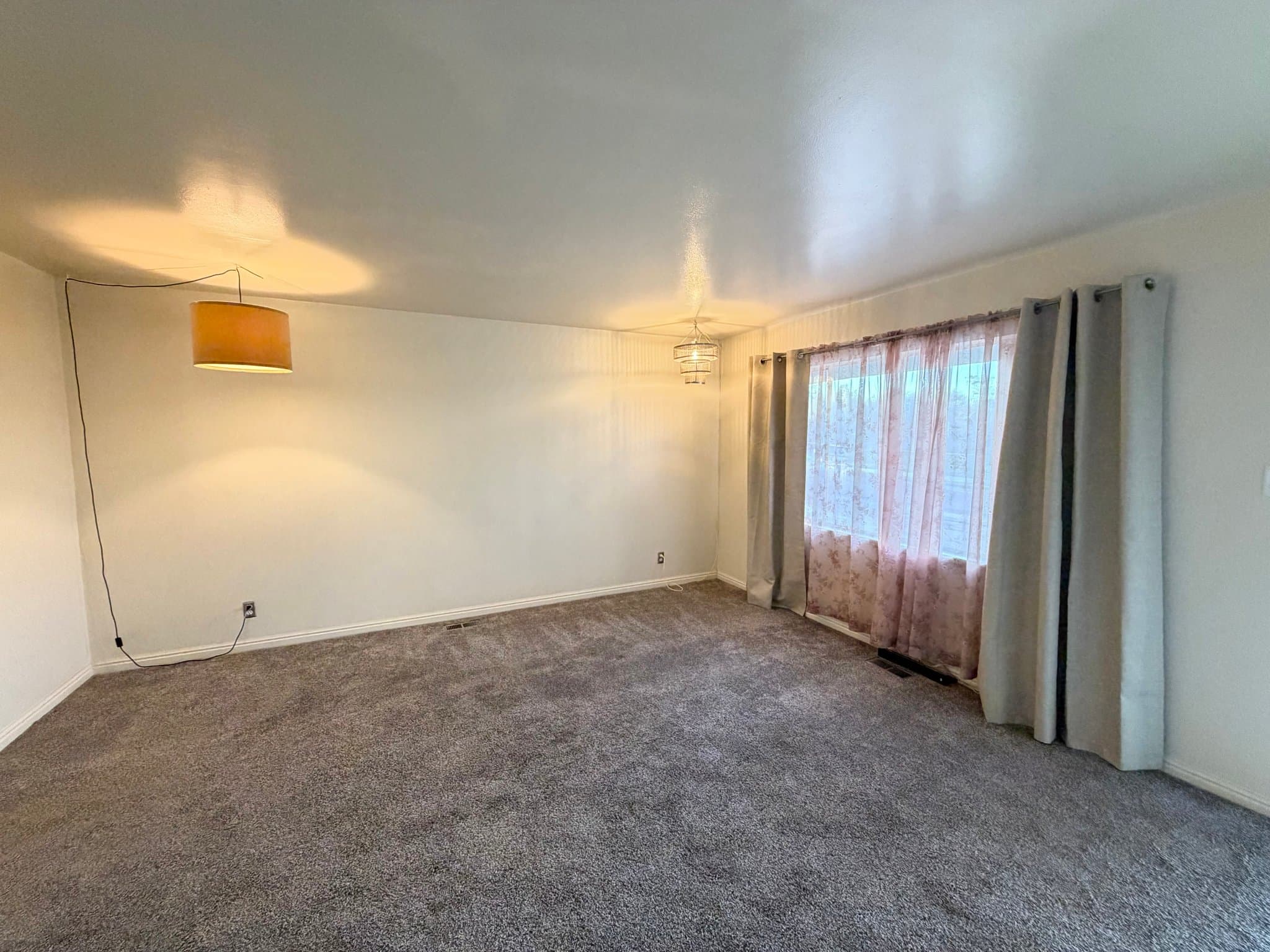 Salt Lake City House: 5015 W Hoopes St