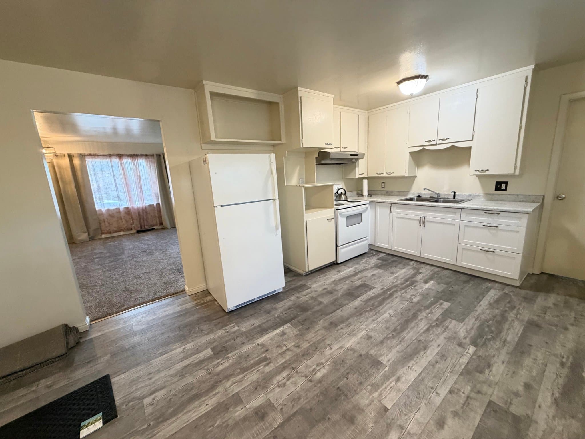 Salt Lake City House: 5015 W Hoopes St