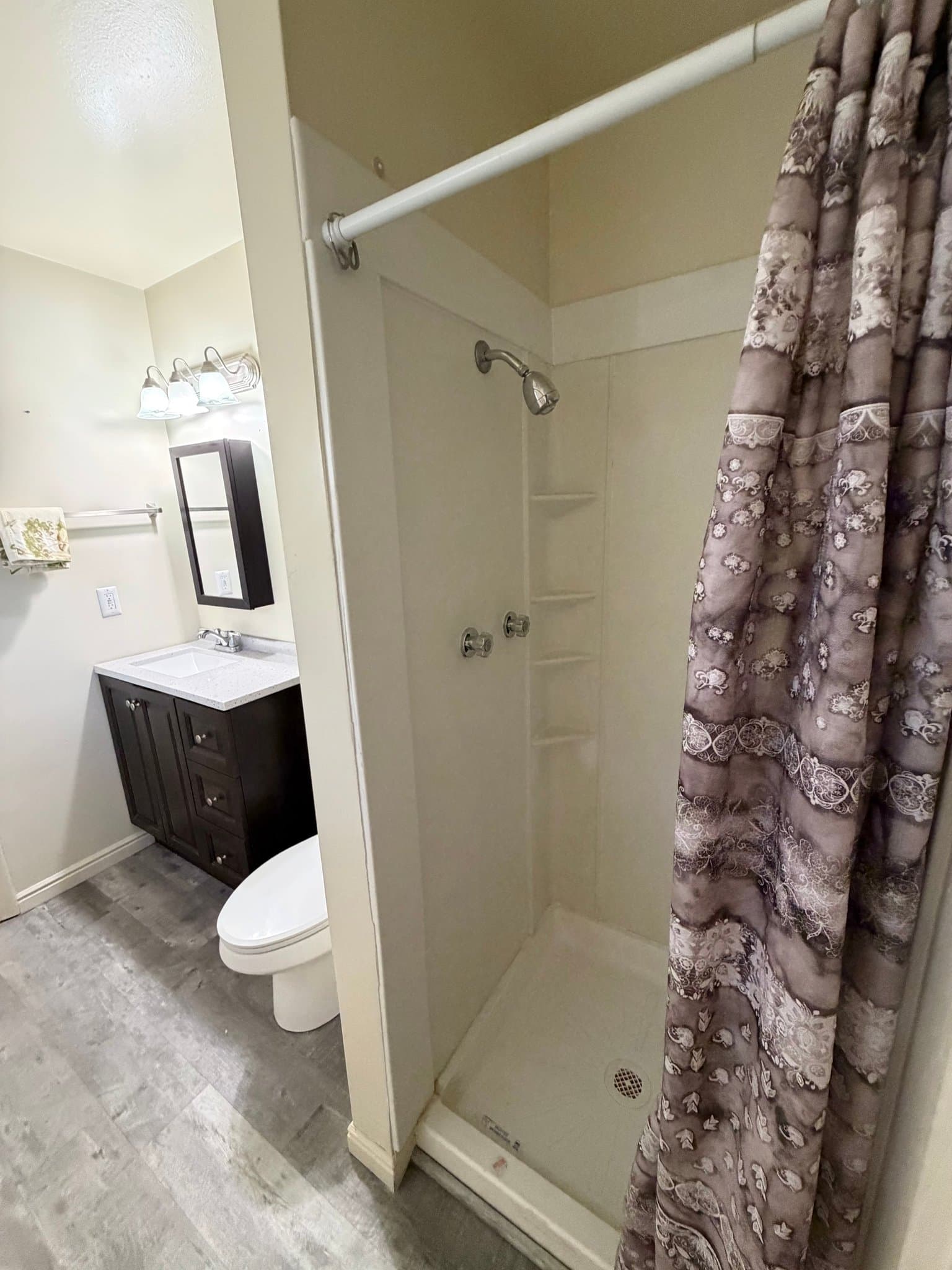 Salt Lake City House: 5015 W Hoopes St