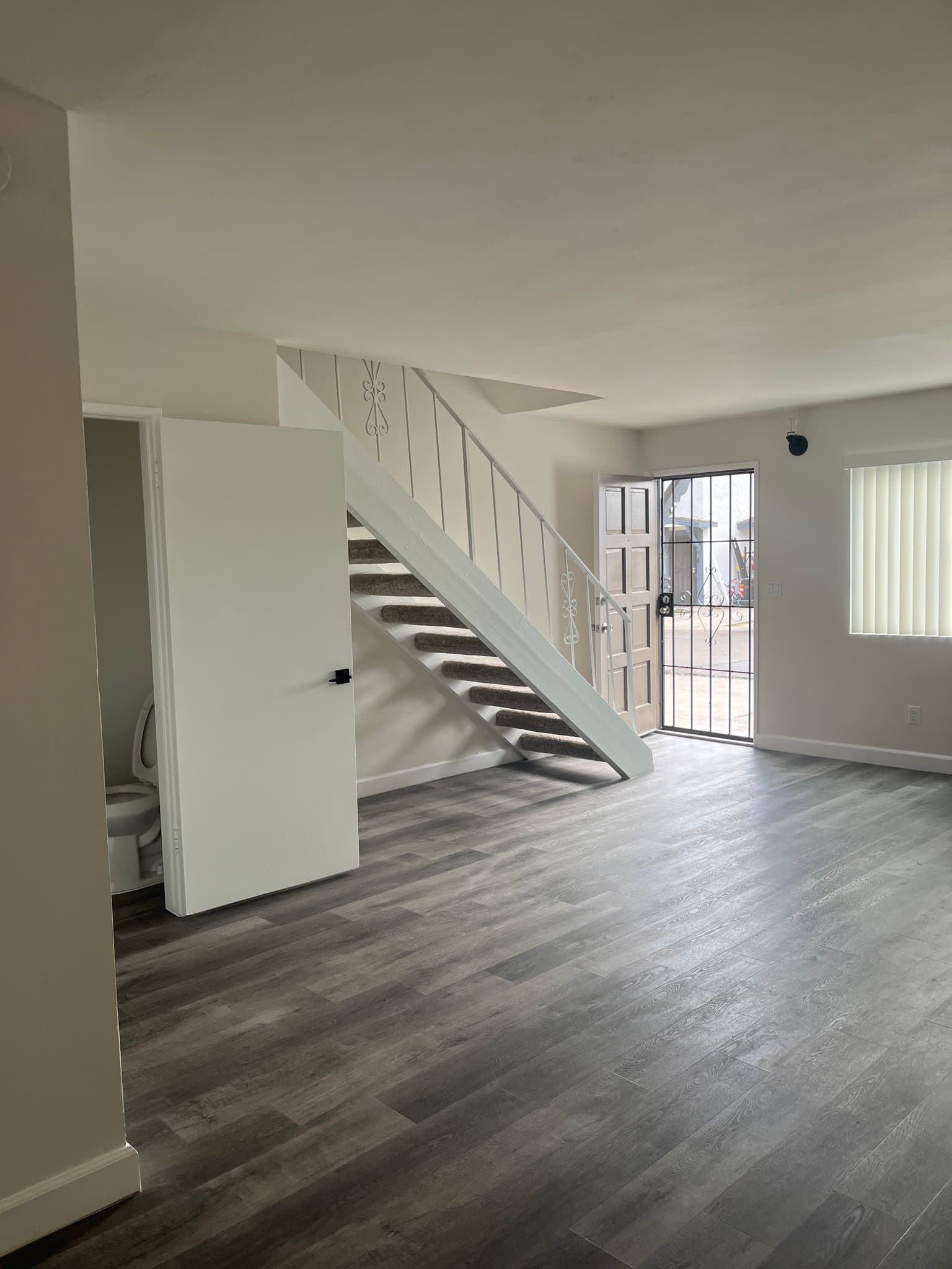 San Diego Apartment: 2330 Grove Ave.