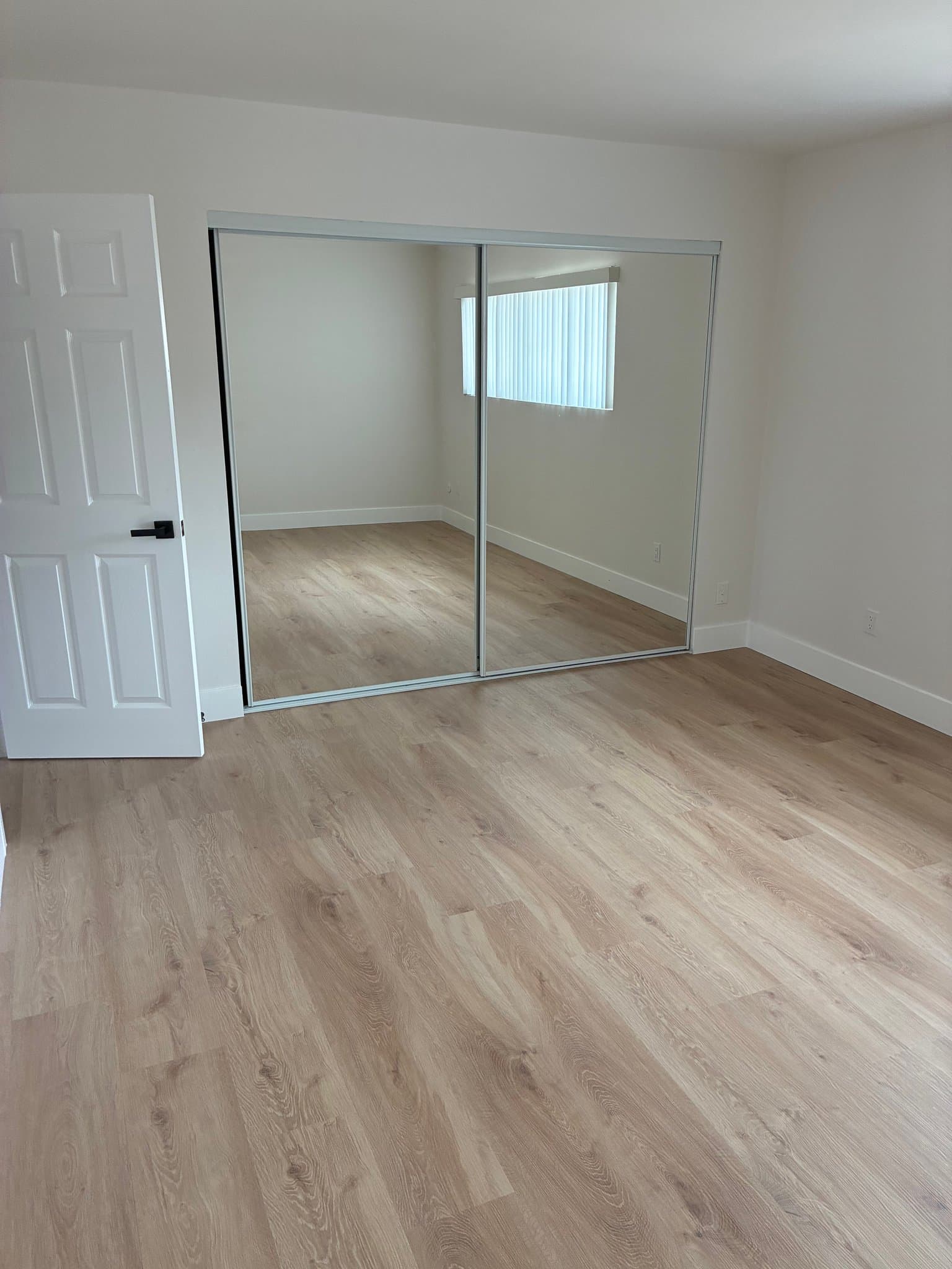 San Diego Apartment: 2330 Grove Ave.
