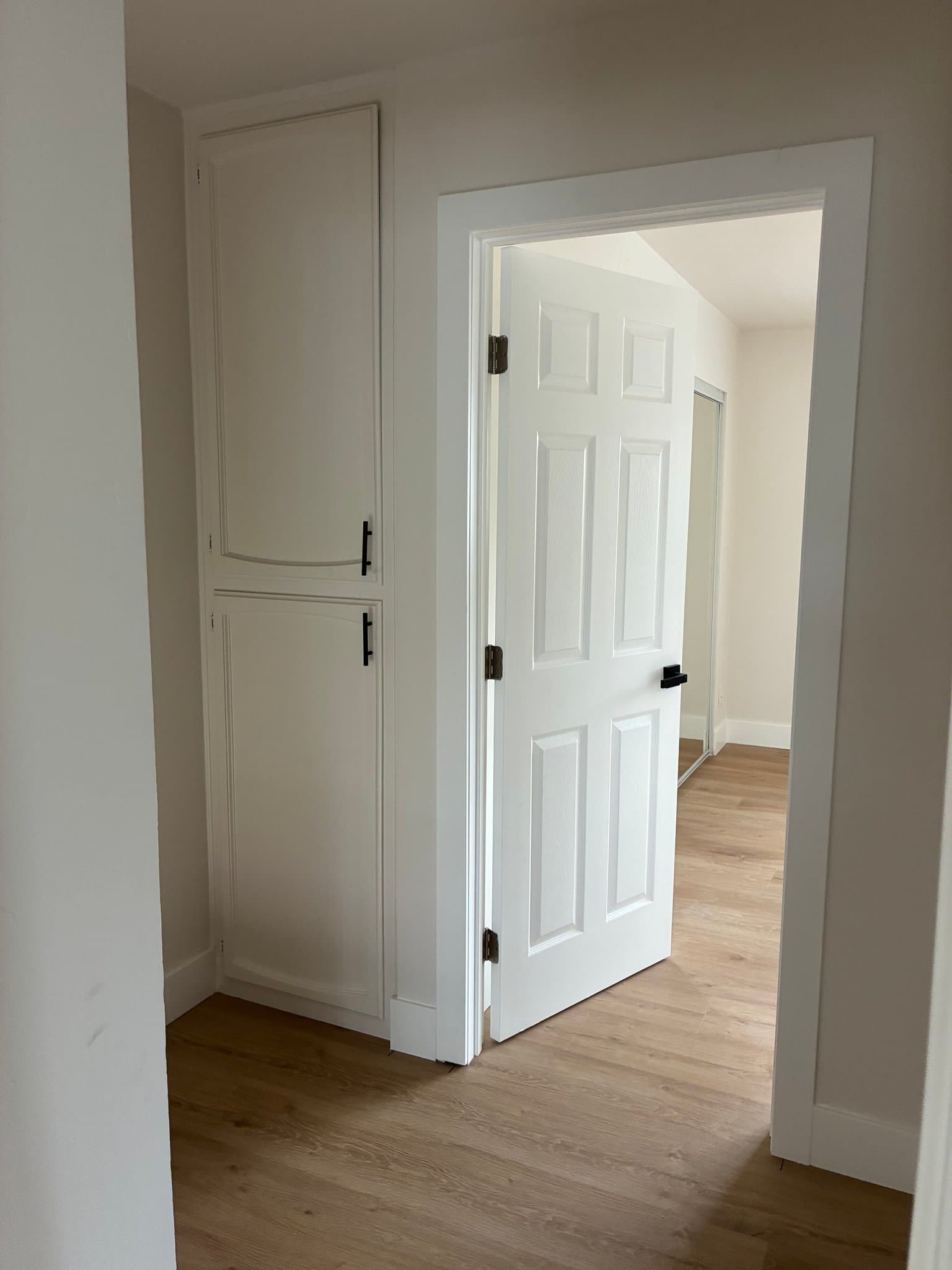 San Diego Apartment: 2330 Grove Ave.
