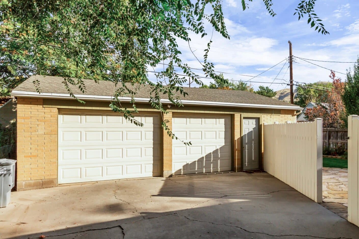 Salt Lake City House: 1022 W Eclipse Way