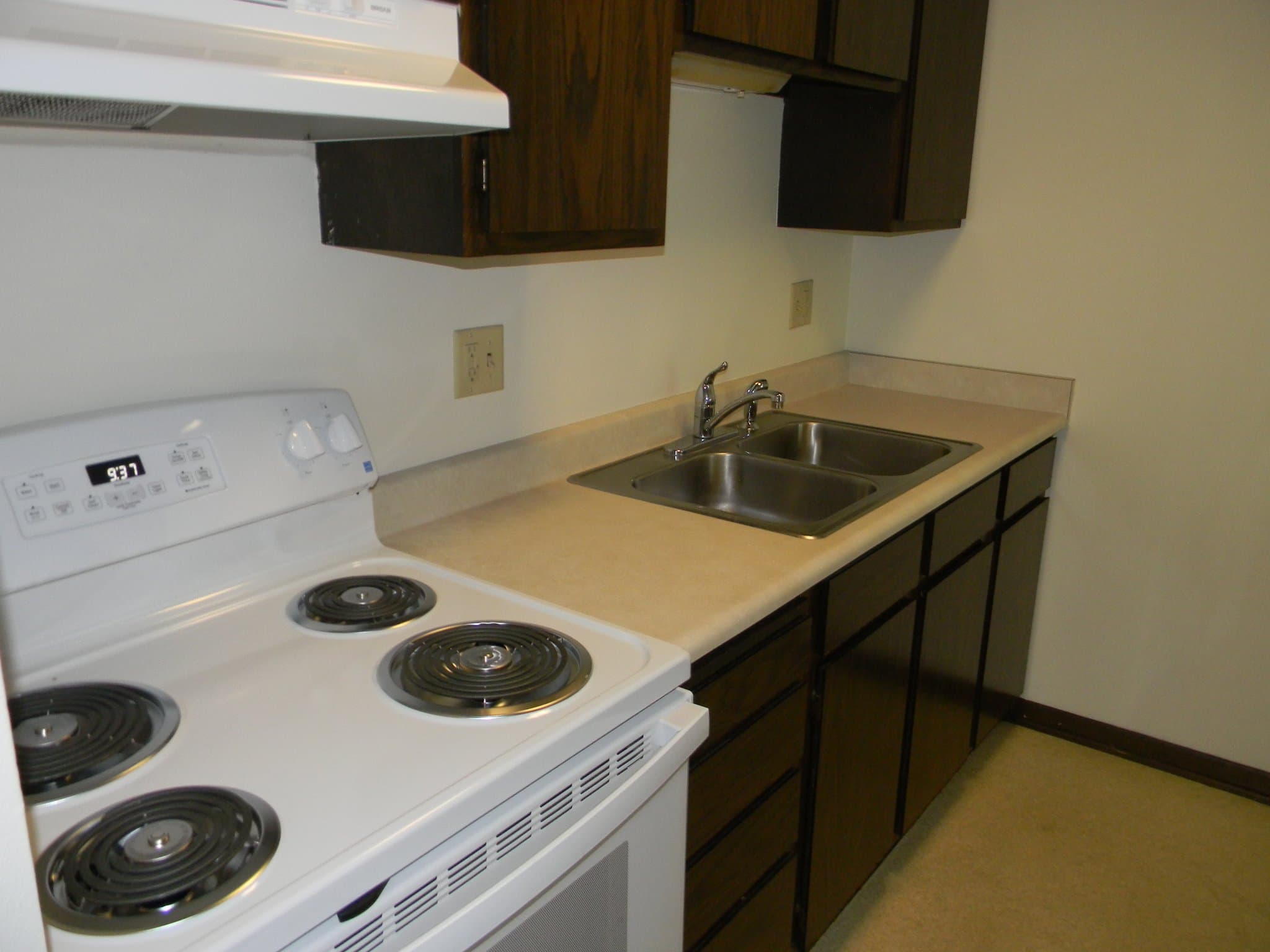 Harvard Apartment: 1000 West Roosevelt