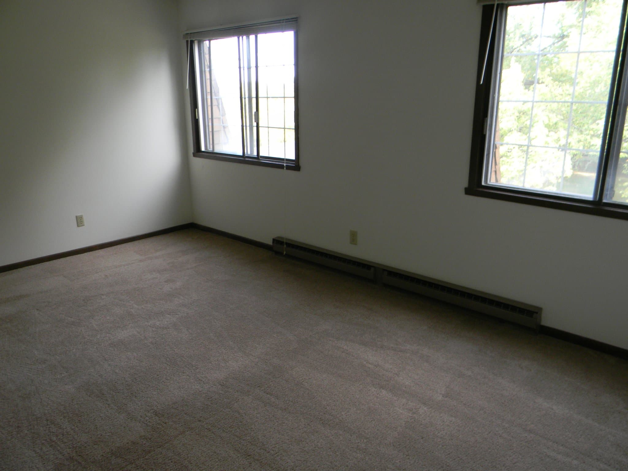 Harvard Apartment: 1000 West Roosevelt
