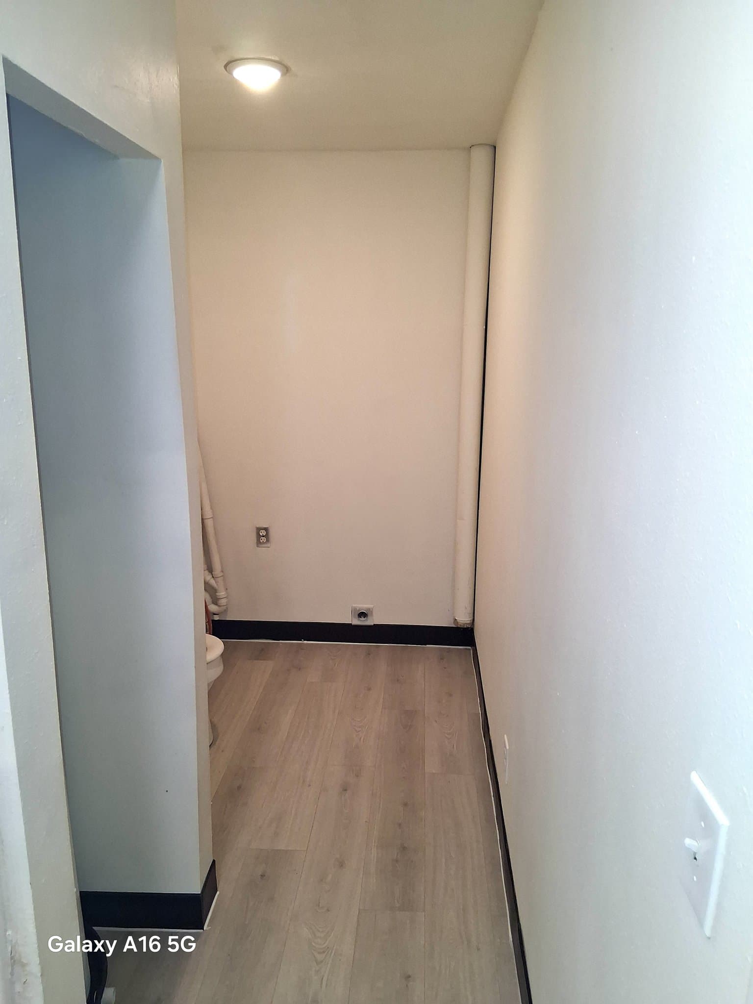 Huntington Condo: 2450 9th Ave