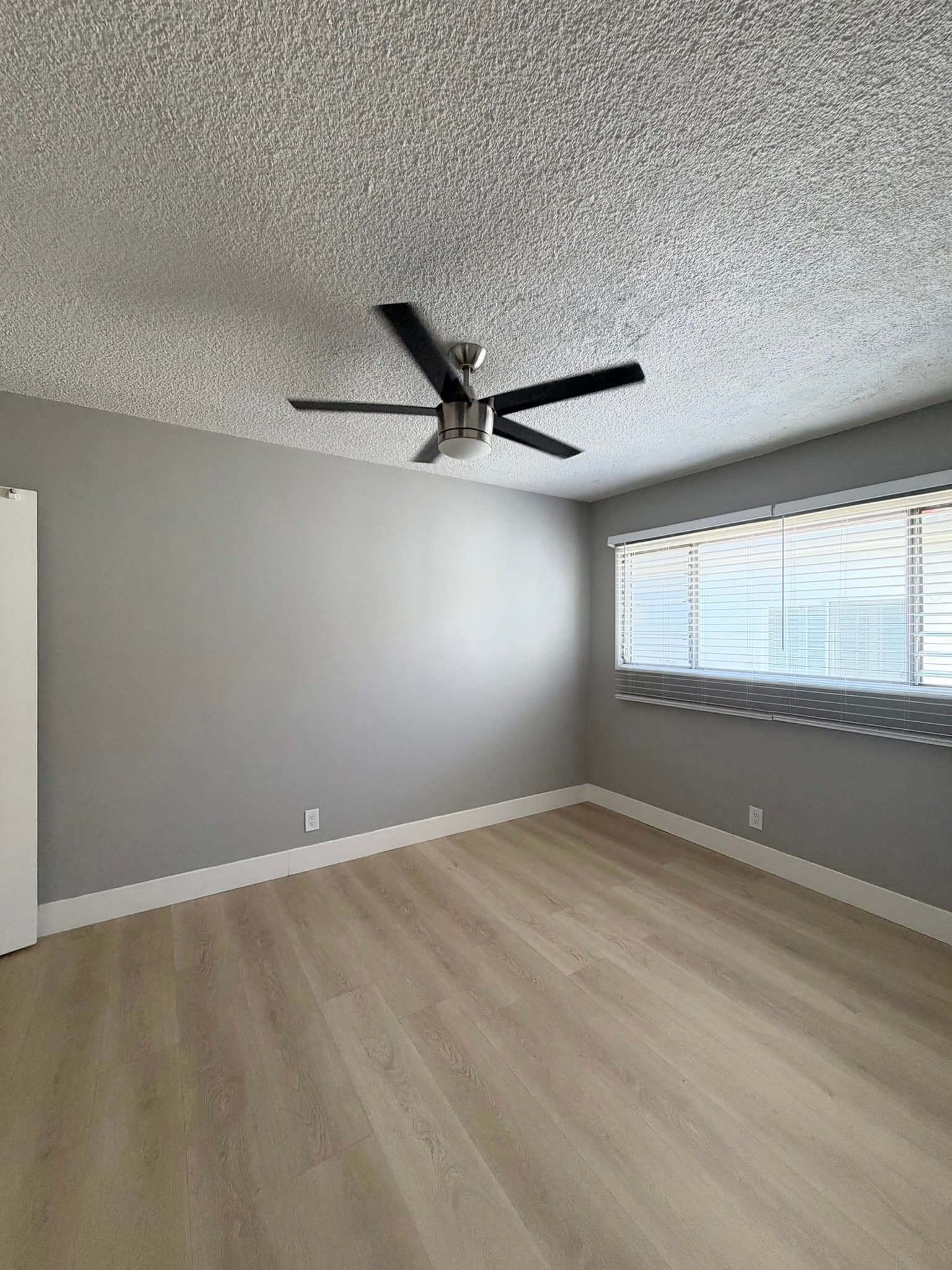 Inglewood Apartment: 420 E Hardy St