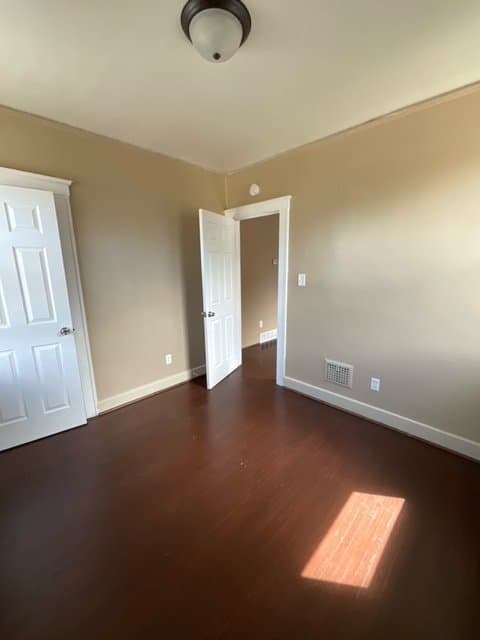 Detroit Condo: 8457 Cahalan