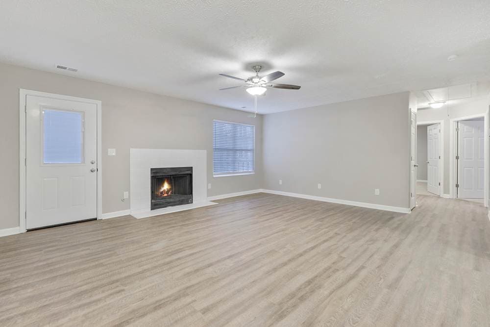 Atlanta House: 627 Waynes Ct Se