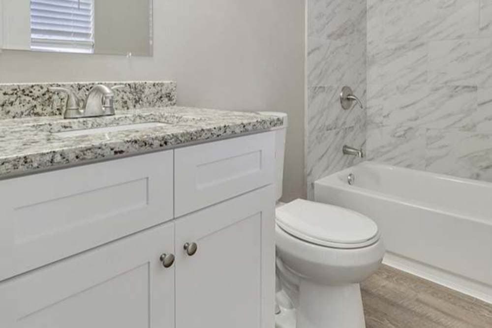 Atlanta House: 627 Waynes Ct Se