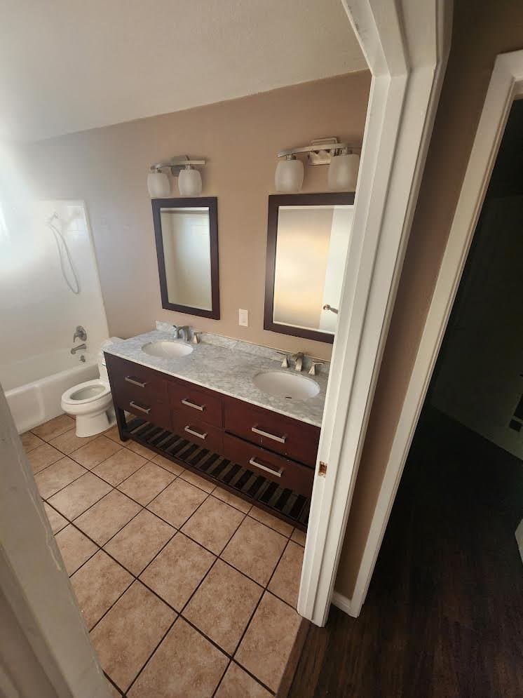 Stockton House: 437 Pickwood Ln