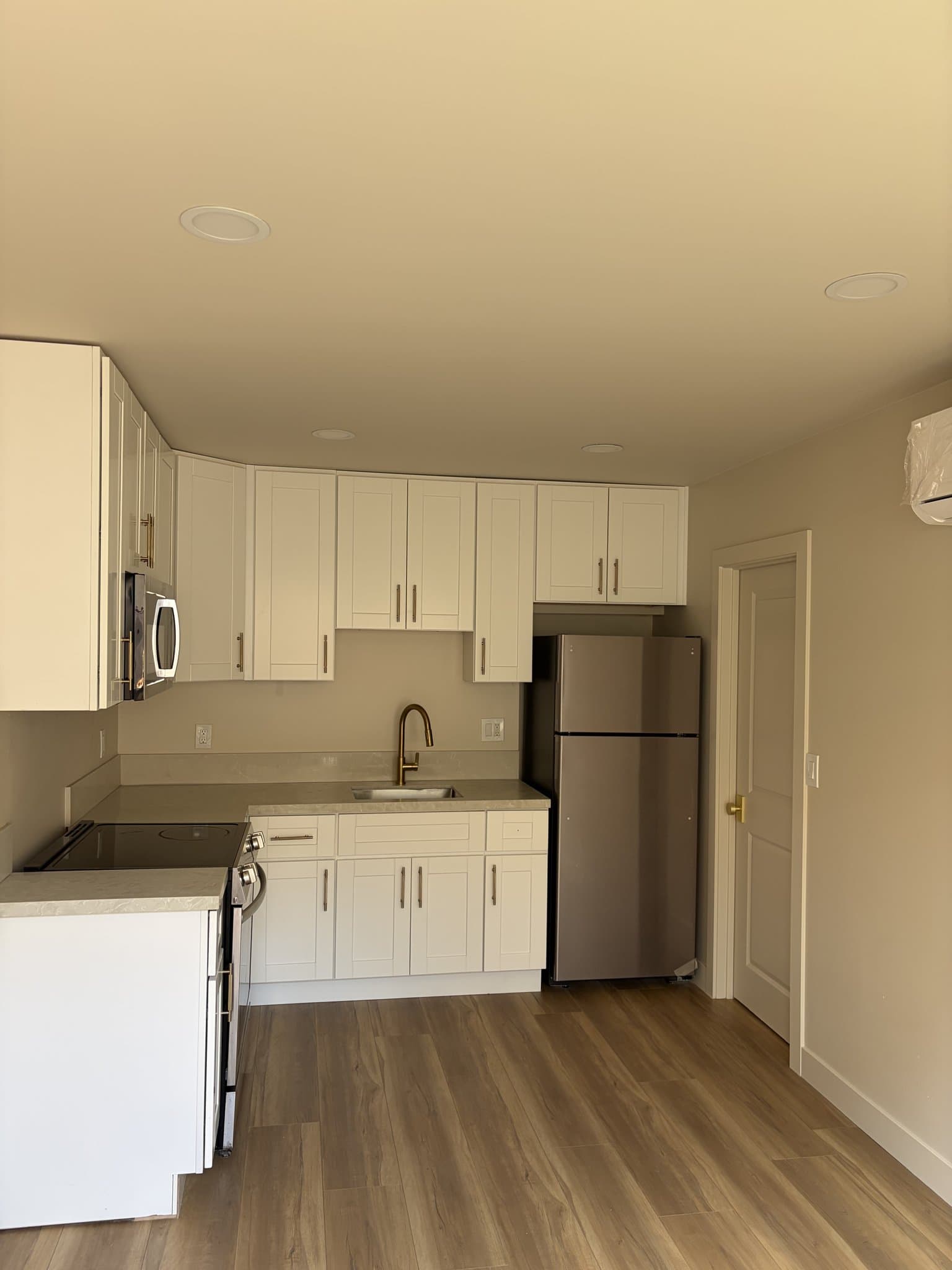 san diego House: 1198 danober dr