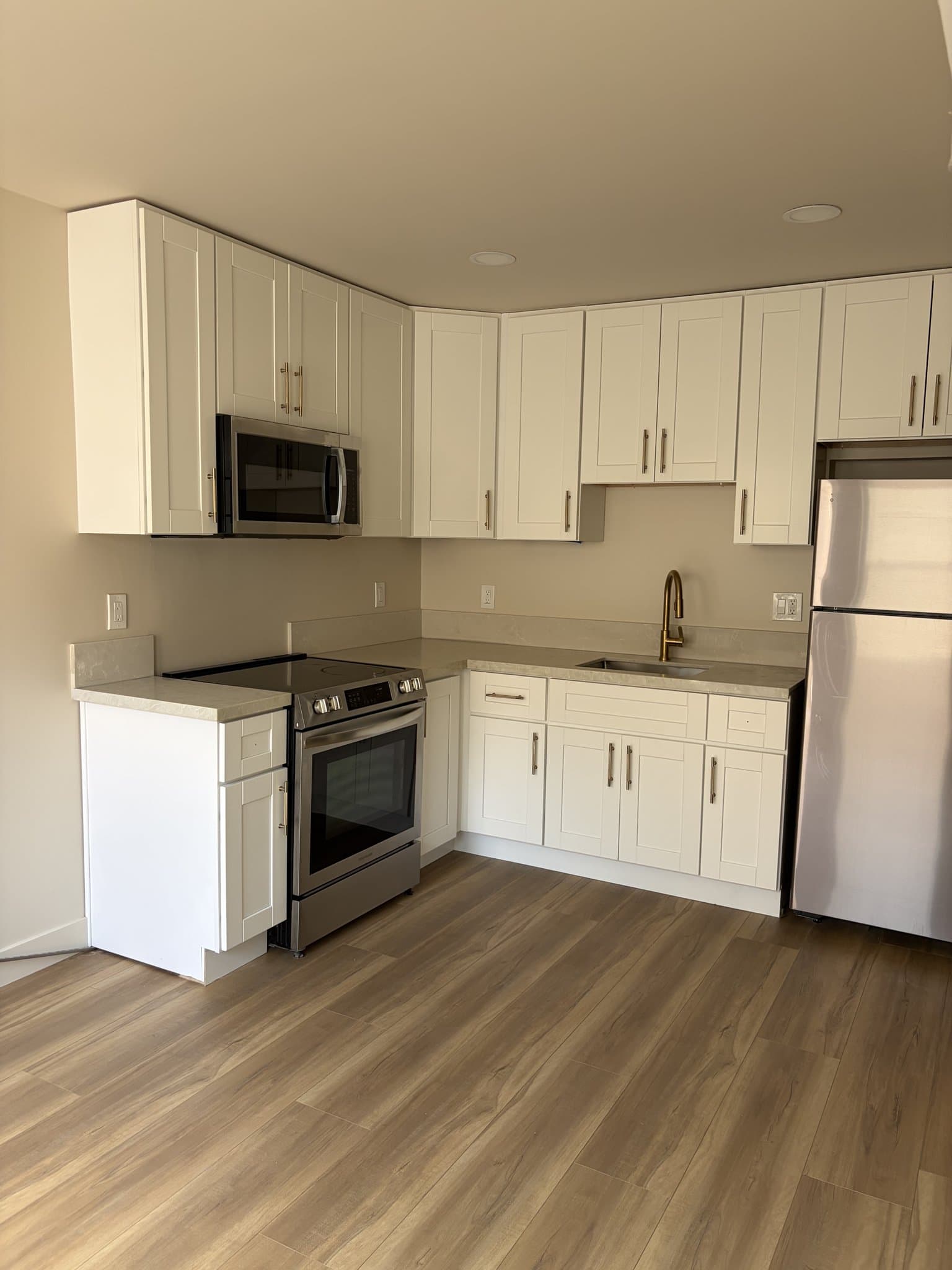san diego House: 1198 danober dr